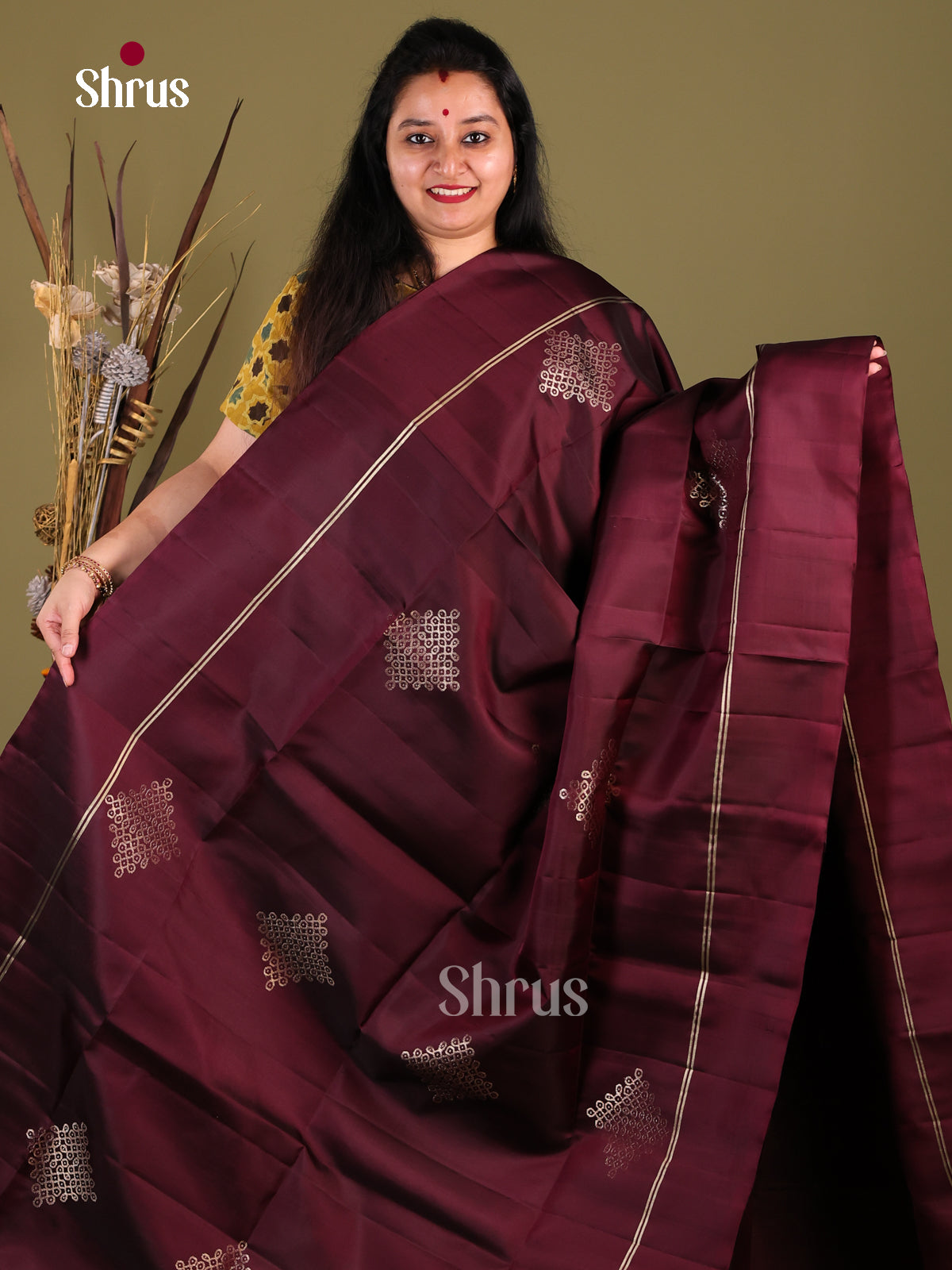 DIS01169 - Soft Silk (HR) Saree - Shop on Shrus.com