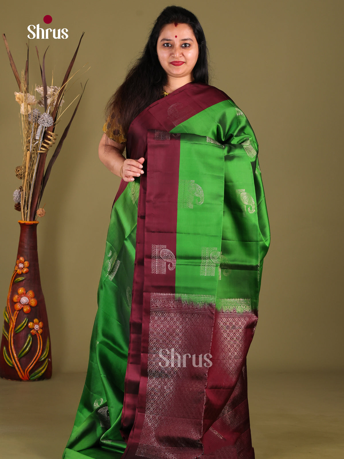DIS01186 - Softsilk-halfpure Saree - Shop on Shrus.com