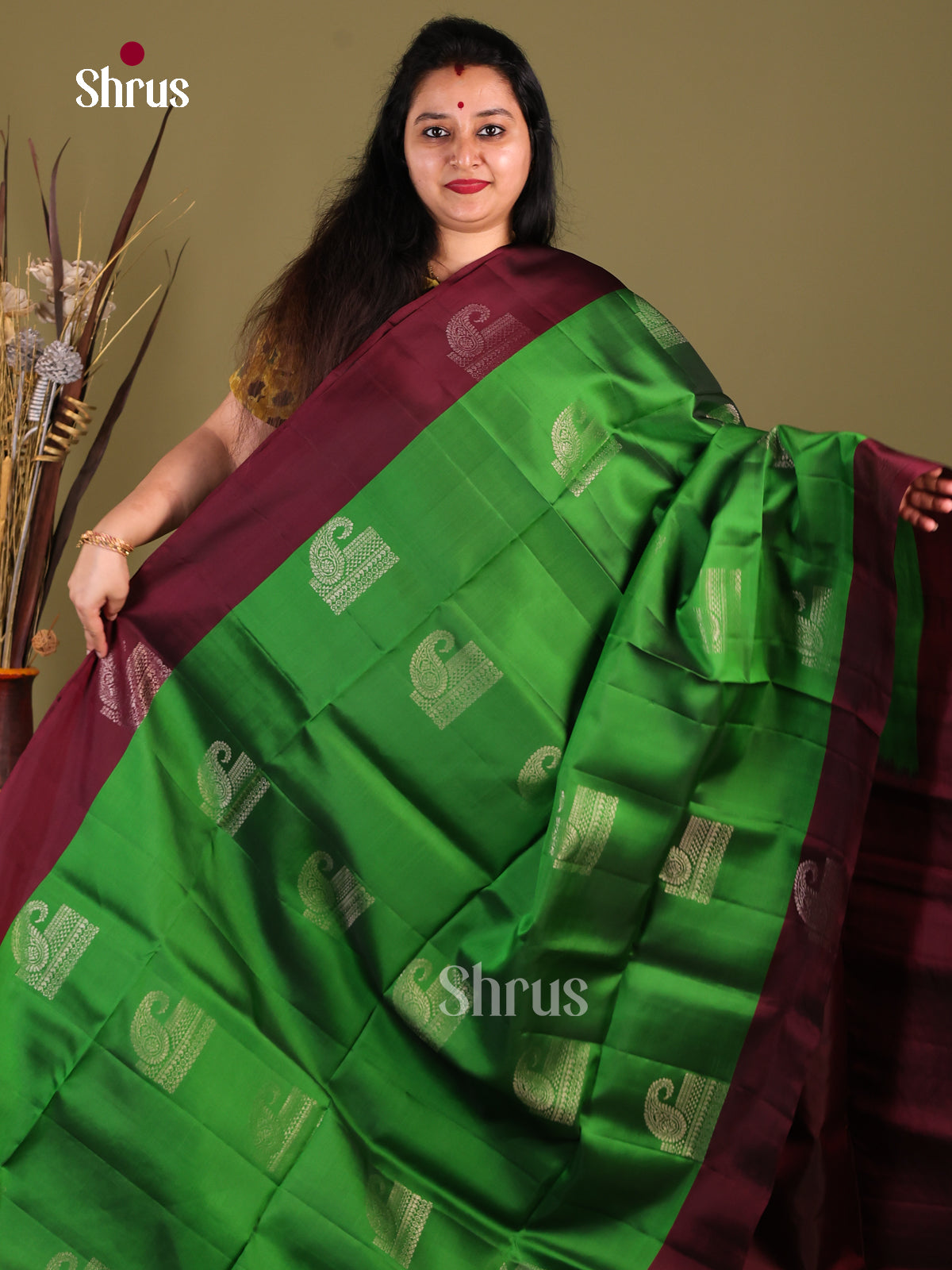 DIS01186 - Softsilk-halfpure Saree - Shop on Shrus.com