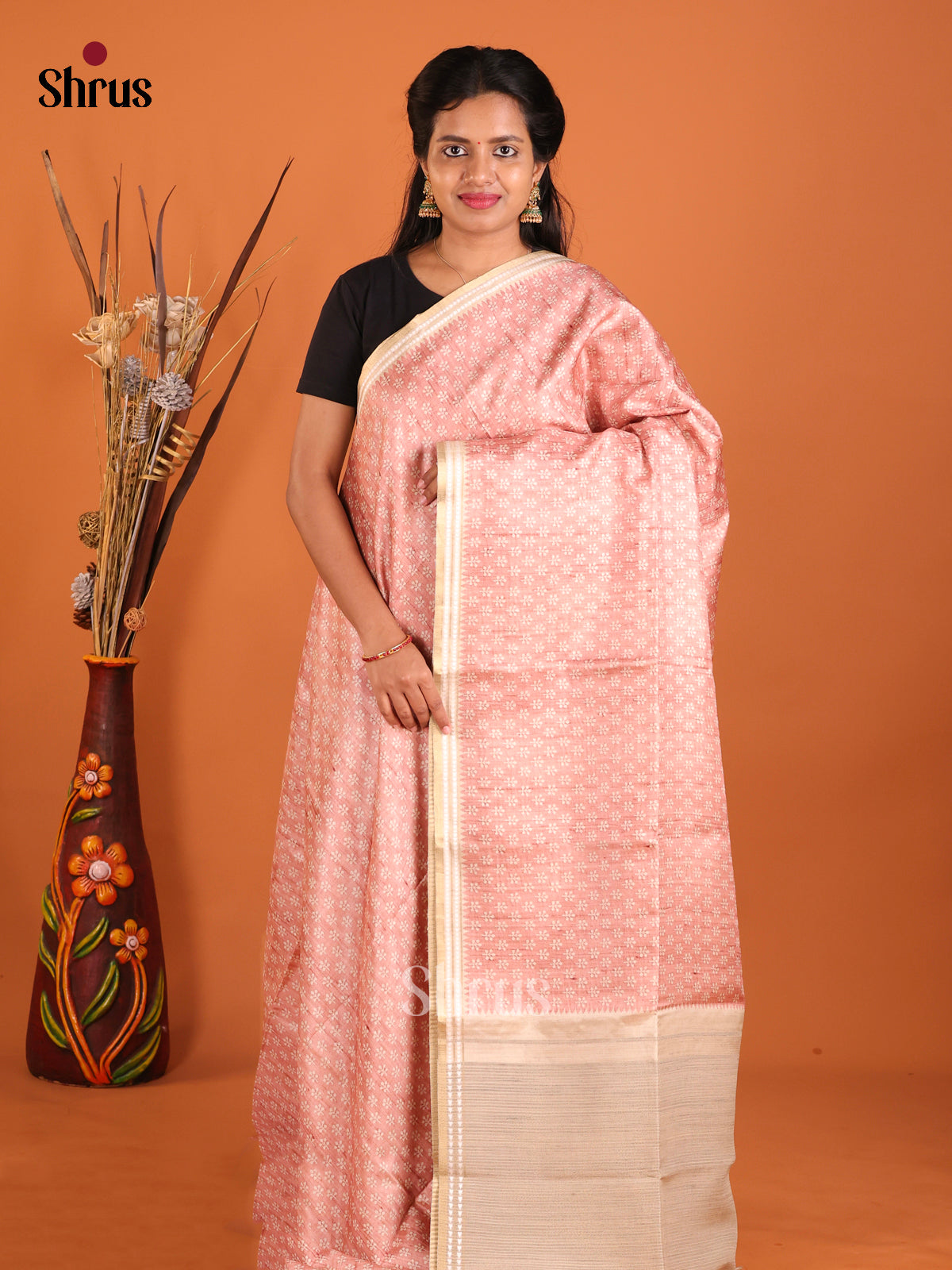 DIS02196 - Semi matka Saree