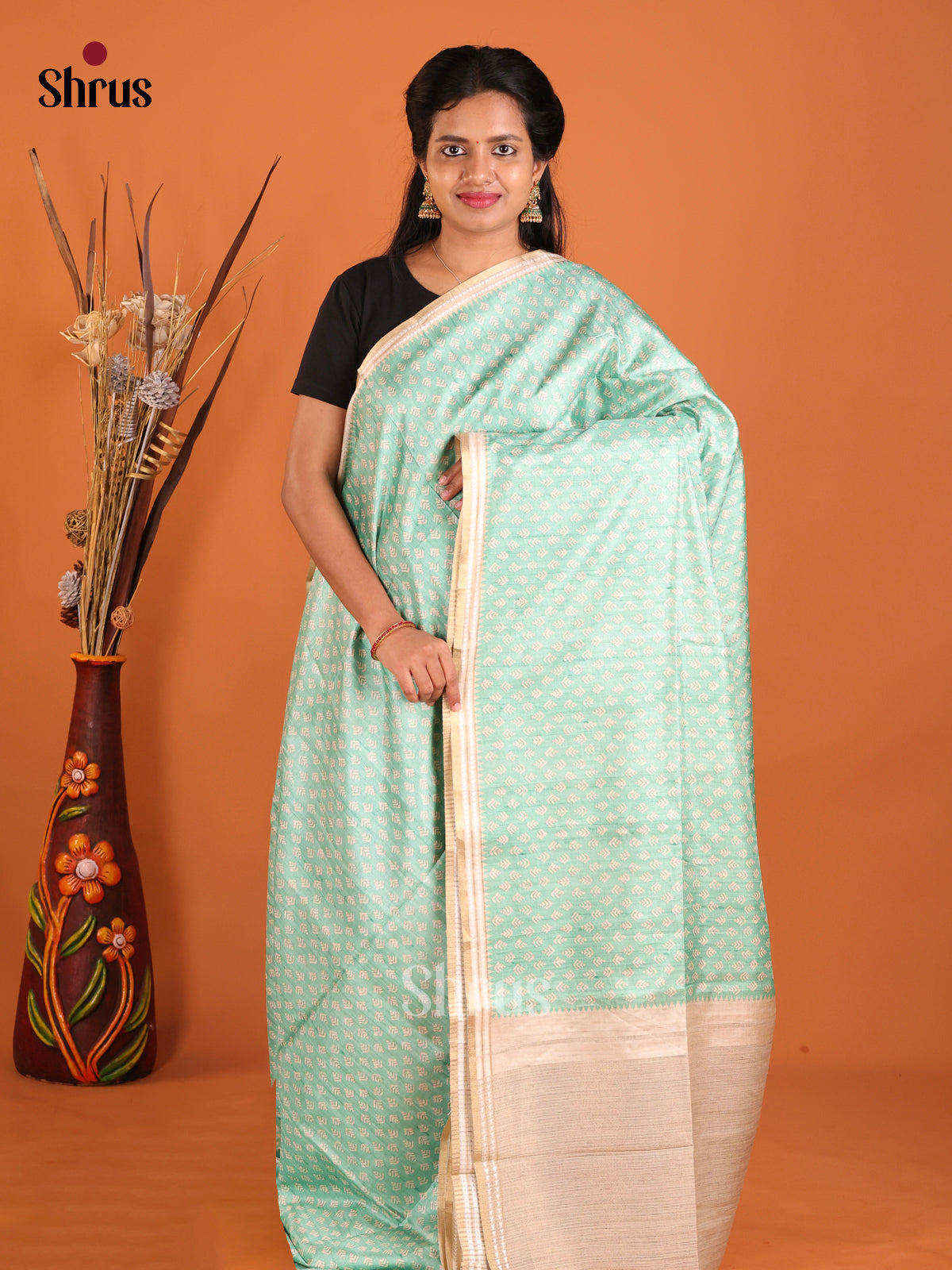 Pastel Green & Beige - Semi matka Saree