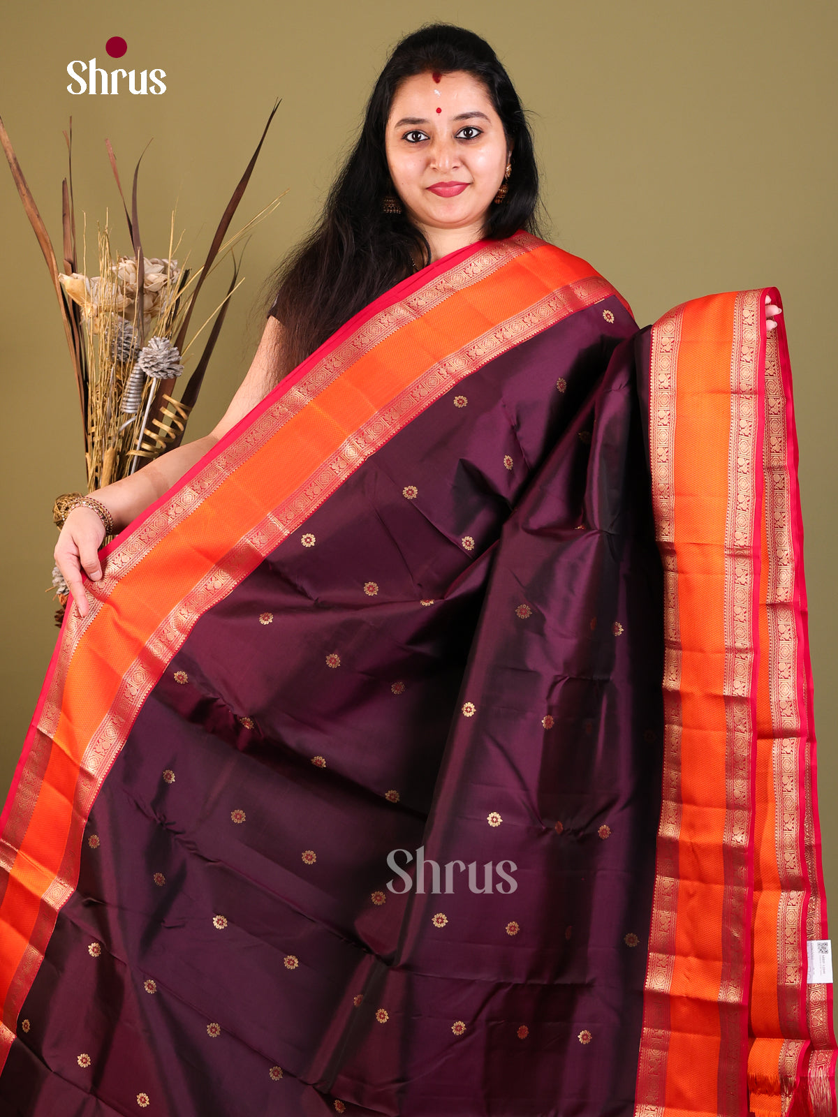 maroon orange red Kanchipuram Butta design Saree -1