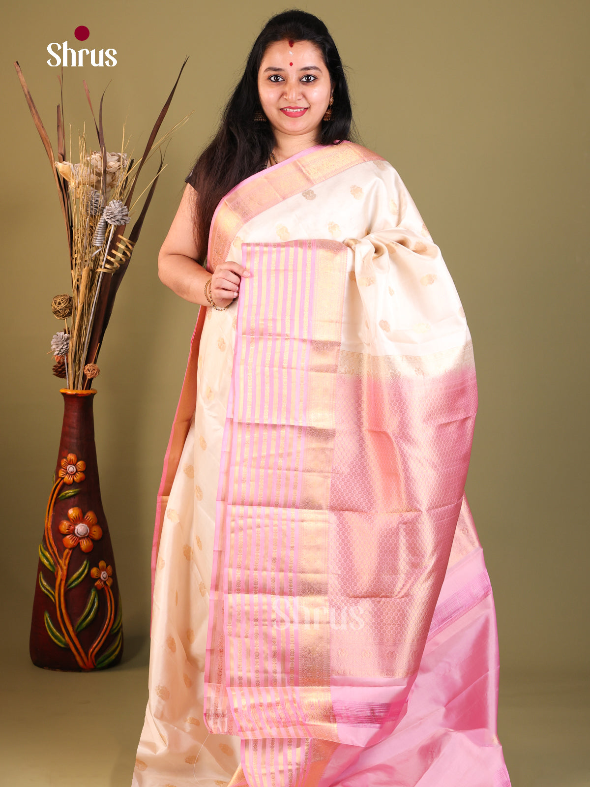 white gold pink Kanchipuram Butta design Saree