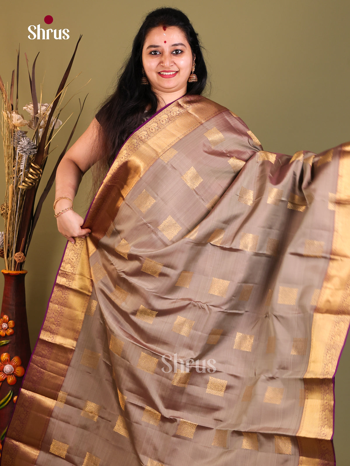DIS05017 - Kanchipuram-halfpure Saree - Shop on Shrus.com