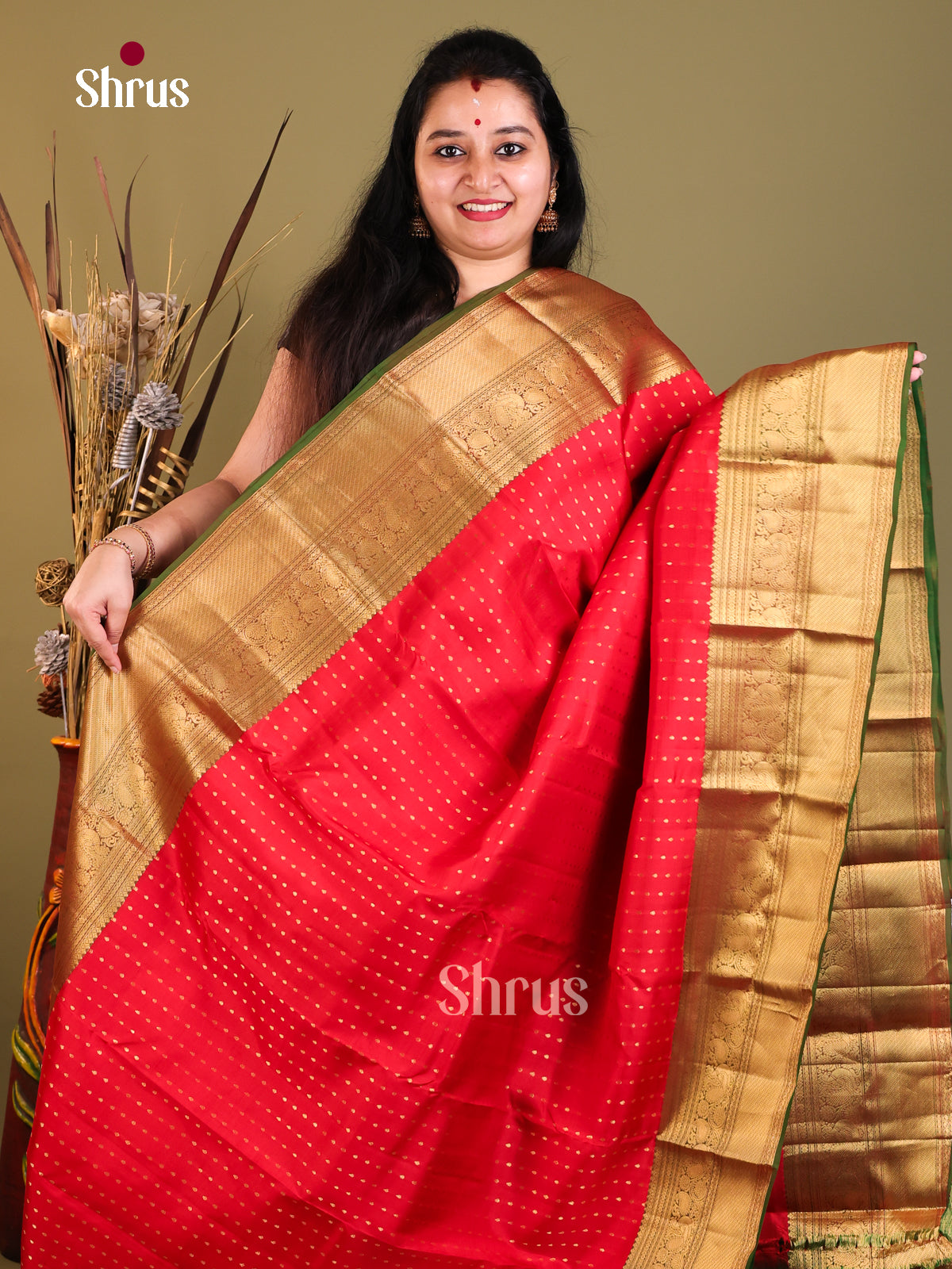 Red & Green - Kanchipuram-halfpure Saree - Shop on Shrus.com