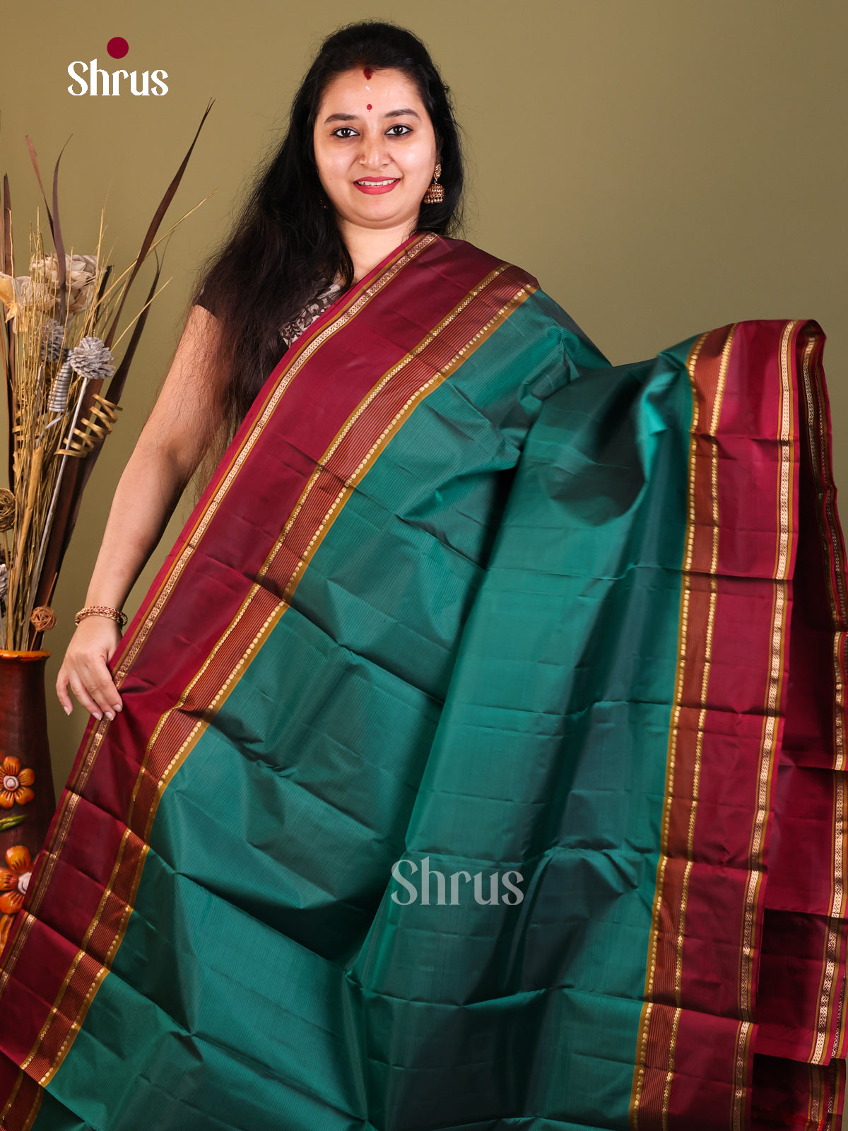 Bottle green and marron Kanchipuram silk Saree-1