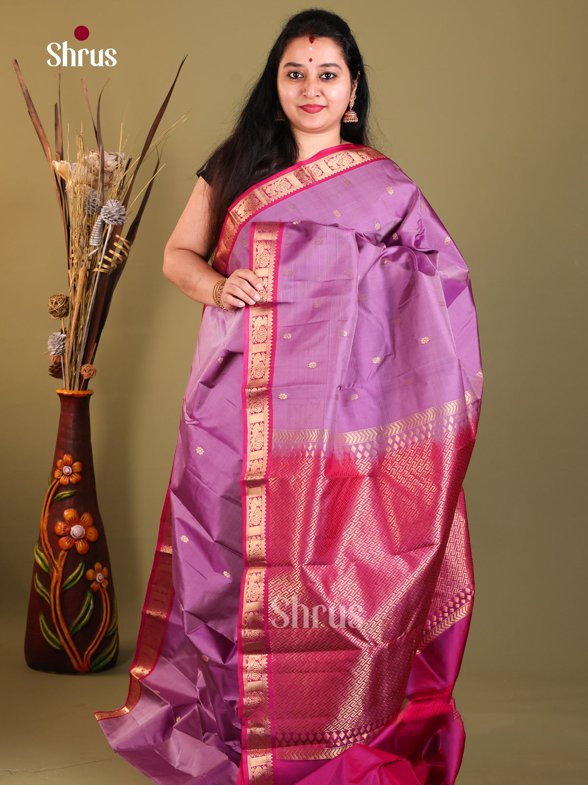 Lavender and Pink  Kanchipuram Butta design Saree