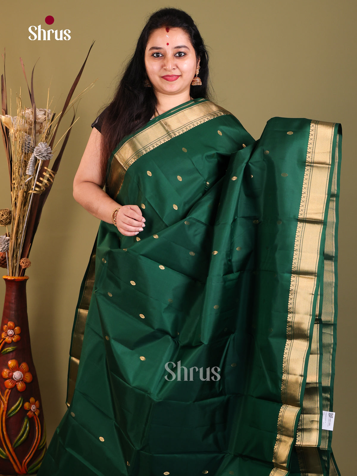 Full green Kanchipuram Butta design Saree