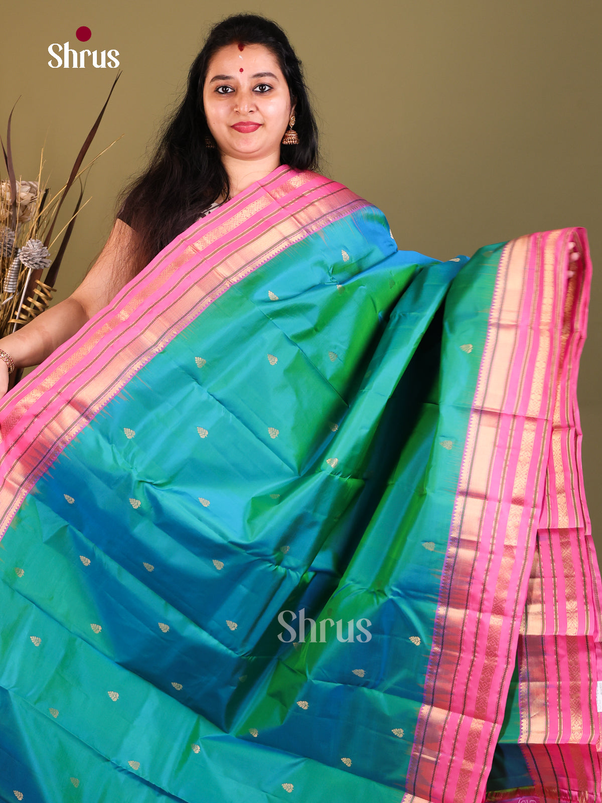 Blue and pink Kanchipuram Butta design Saree -1
