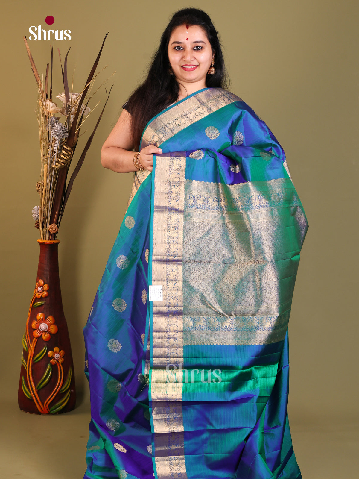 blue Kanchipuram Butta design Saree