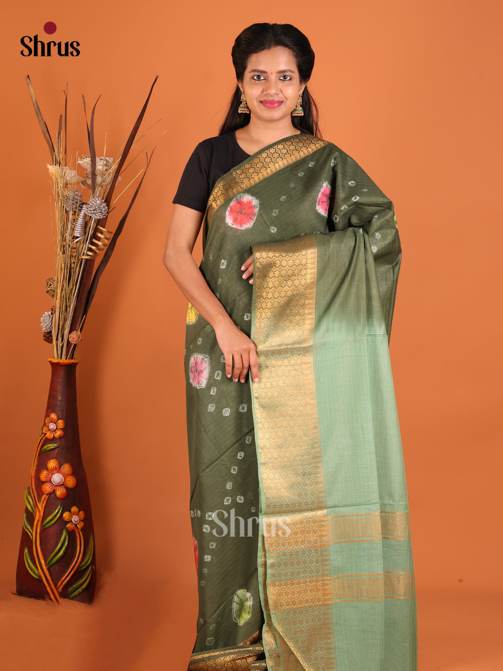 DIS05326 - Shibori Saree - Shop on Shrus.com
