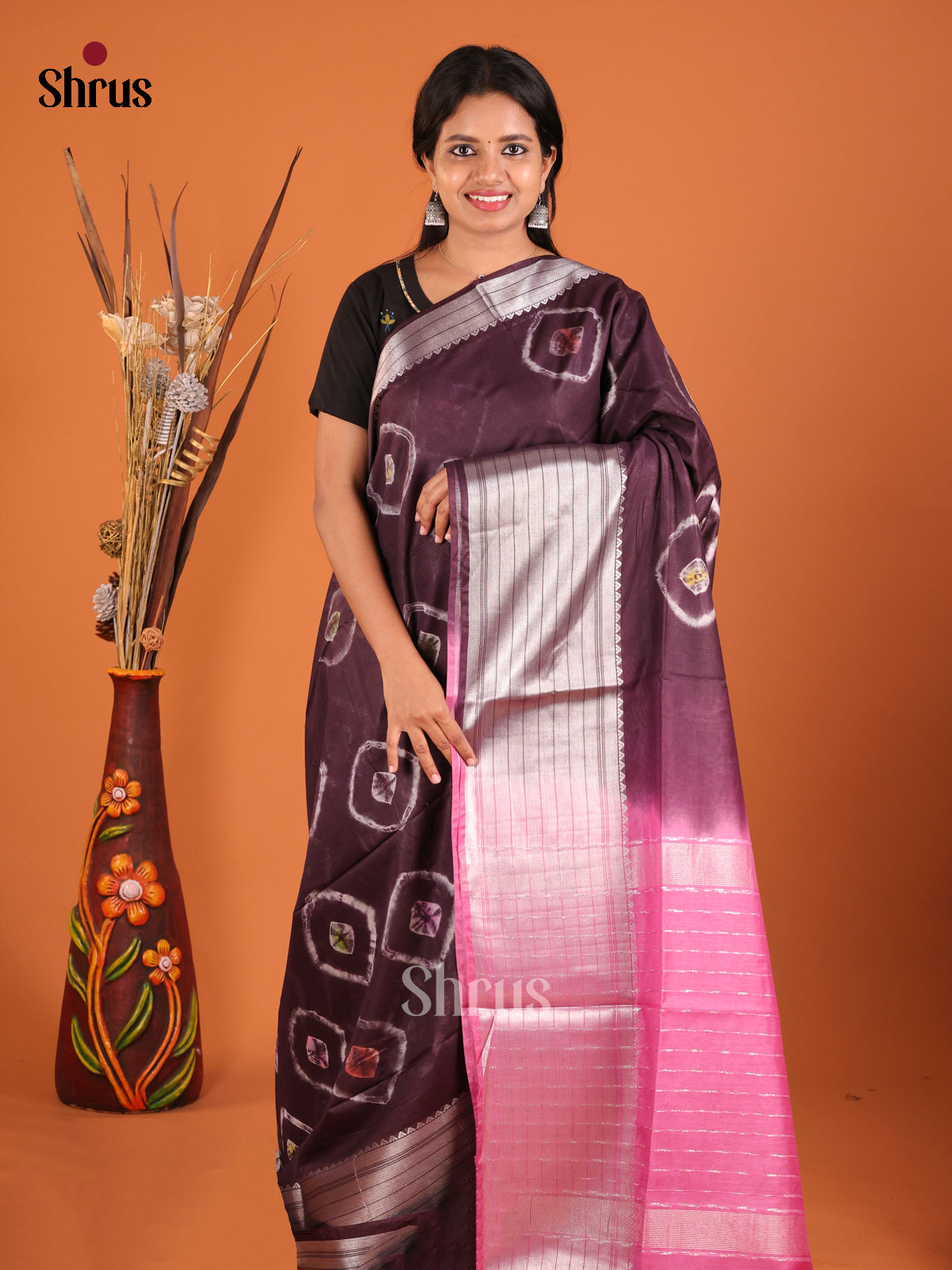 DIS05388 - Shibori Saree - Shop on Shrus.com