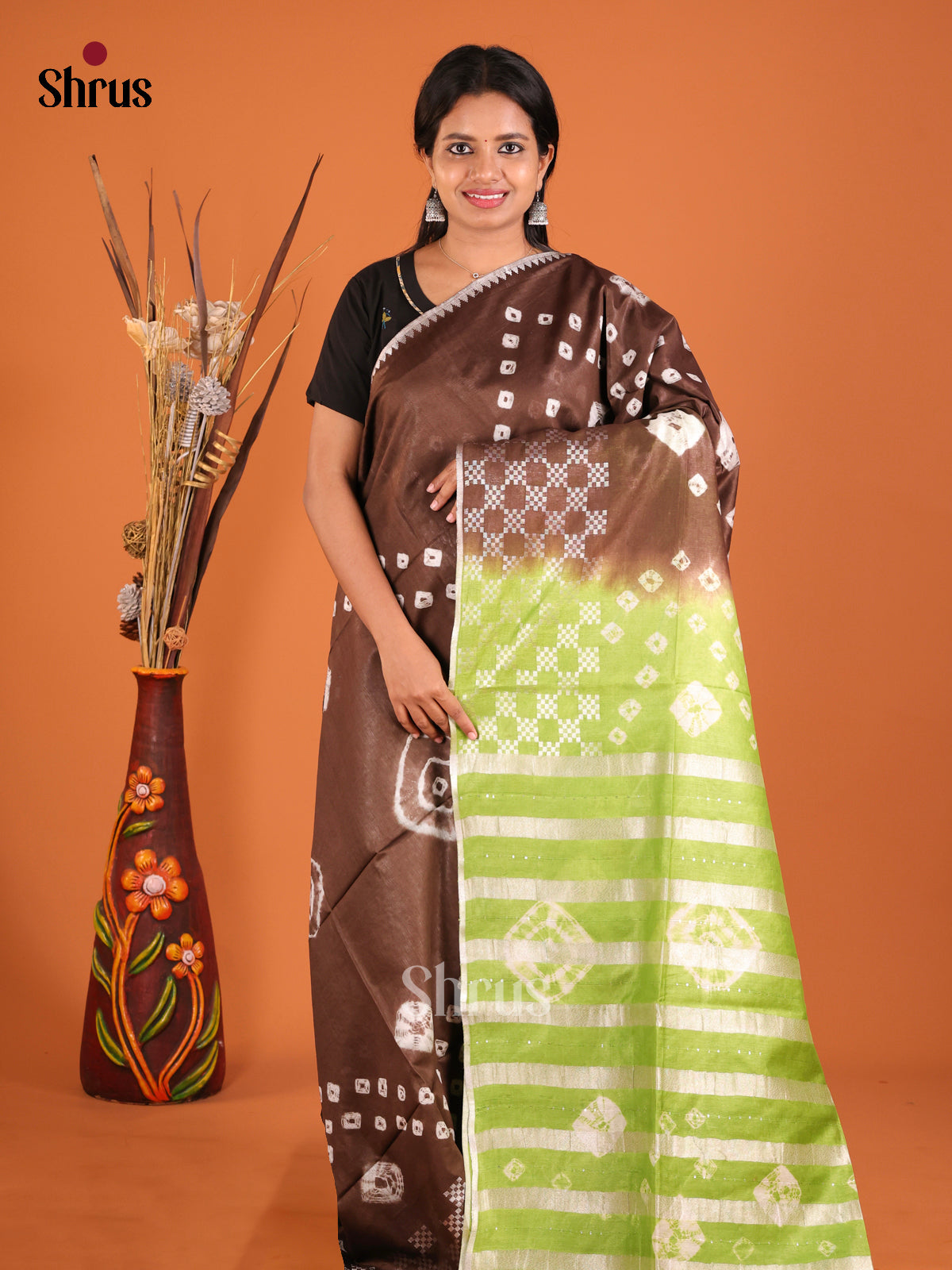 DIS05404 - Shibori Saree - Shop on Shrus.com