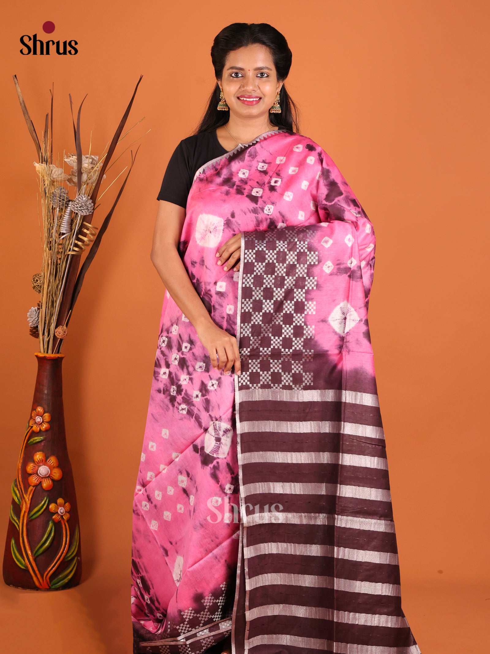 DIS05406 - Shibori Saree - Shop on Shrus.com