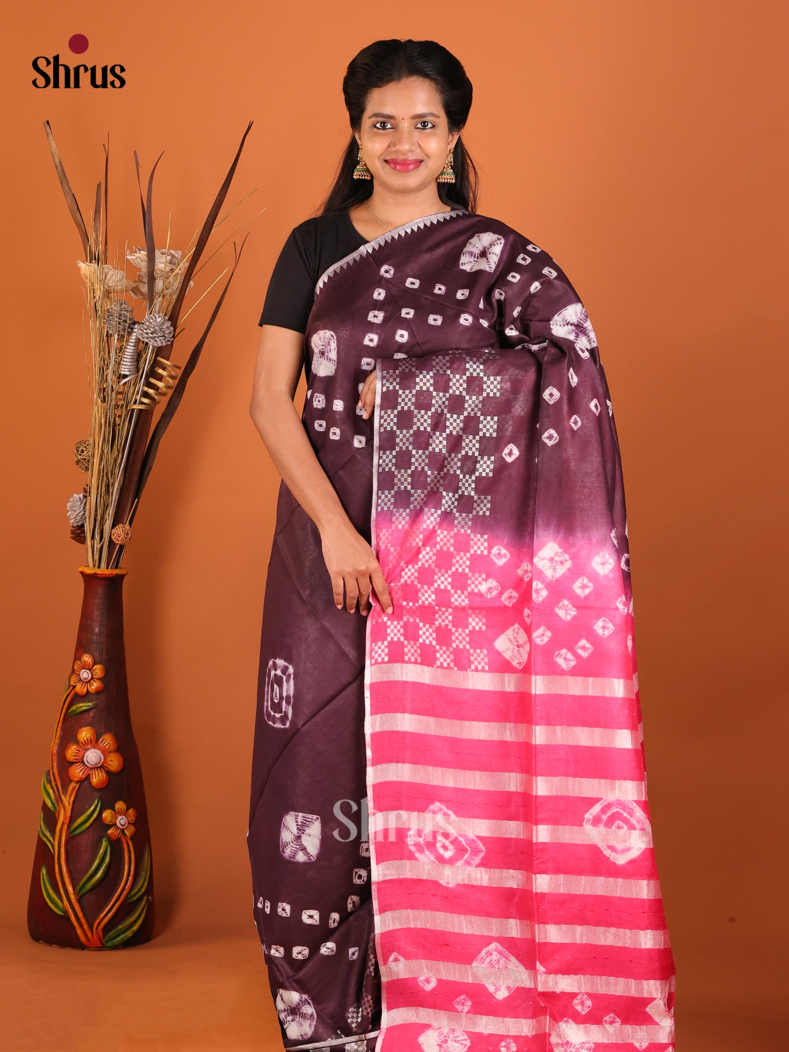 DIS05409 - Shibori Saree - Shop on Shrus.com
