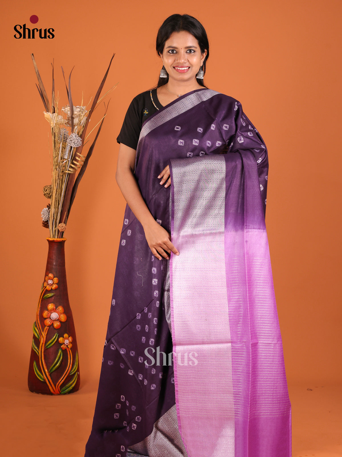 DIS05427 - Shibori Saree - Shop on Shrus.com