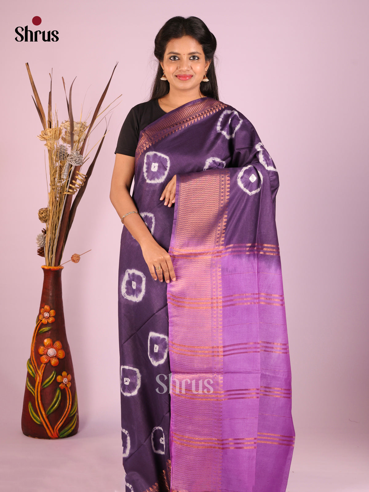 DIS05504 - Shibori Saree - Shop on Shrus.com
