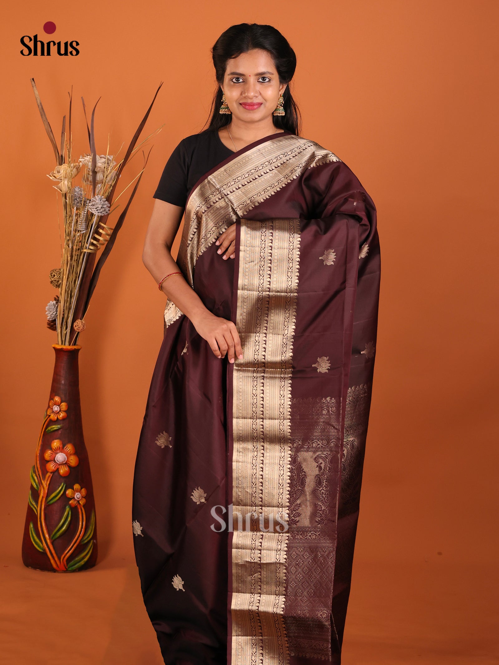 DIS06067 - Soft Silk (HR) Saree - Shop on Shrus.com