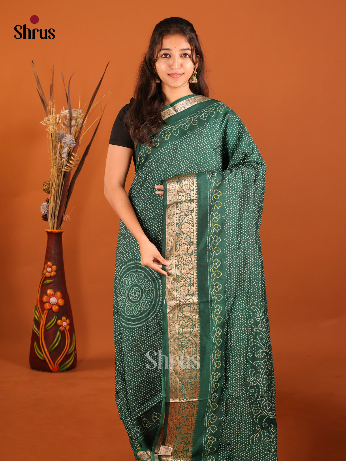 DIS06150 - Bandhini Saree - Shop on Shrus.com