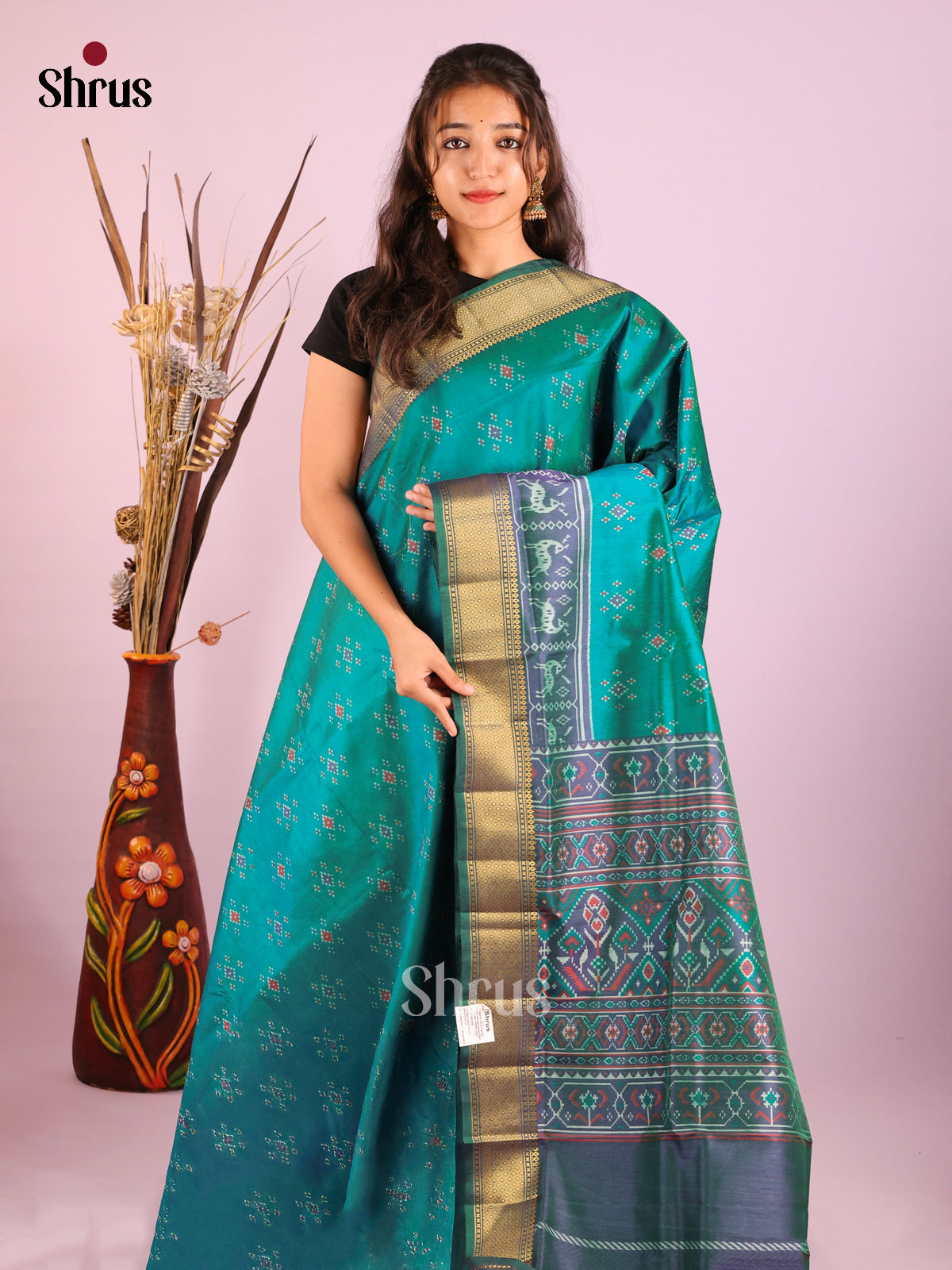 Green & dark Green  - Semi Patola Saree