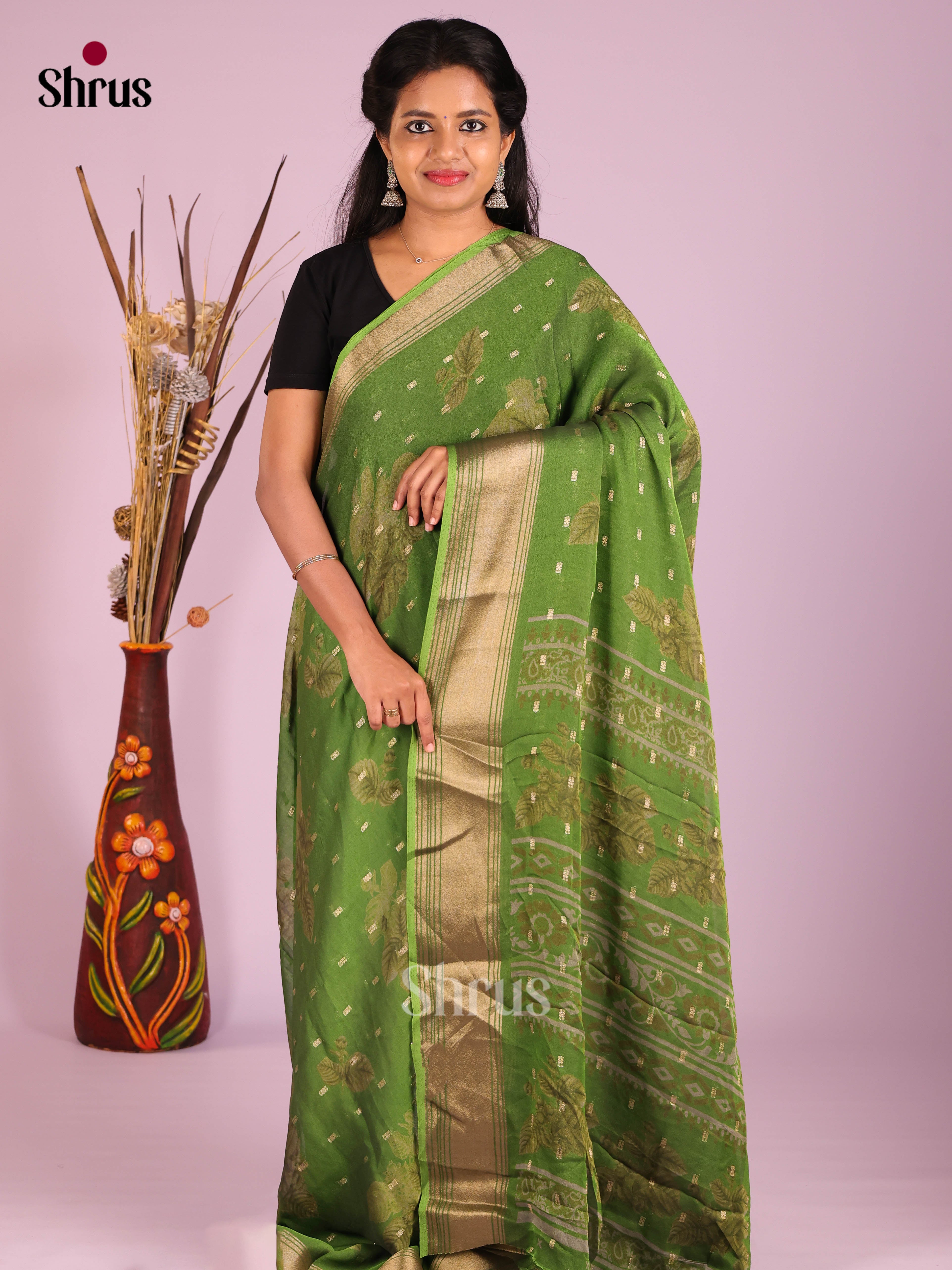DIS07306 - Semi Georgette Saree