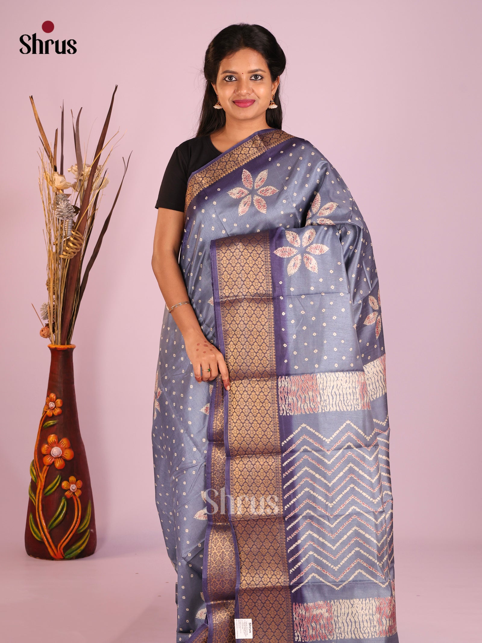 DIS08264 - Semi Crepe Saree - Shop on Shrus.com
