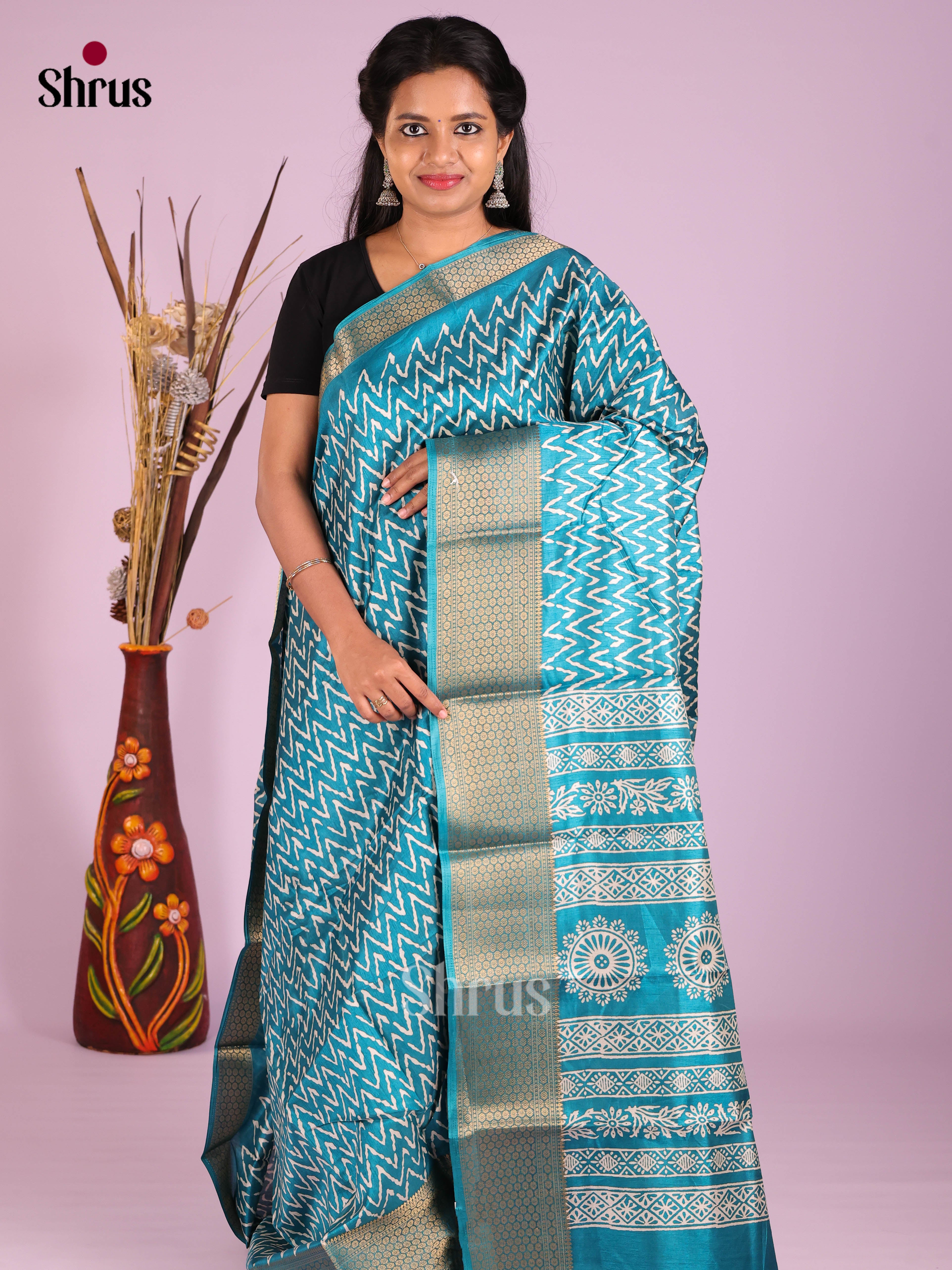 DIS08290 - Semi Crepe Saree - Shop on Shrus.com