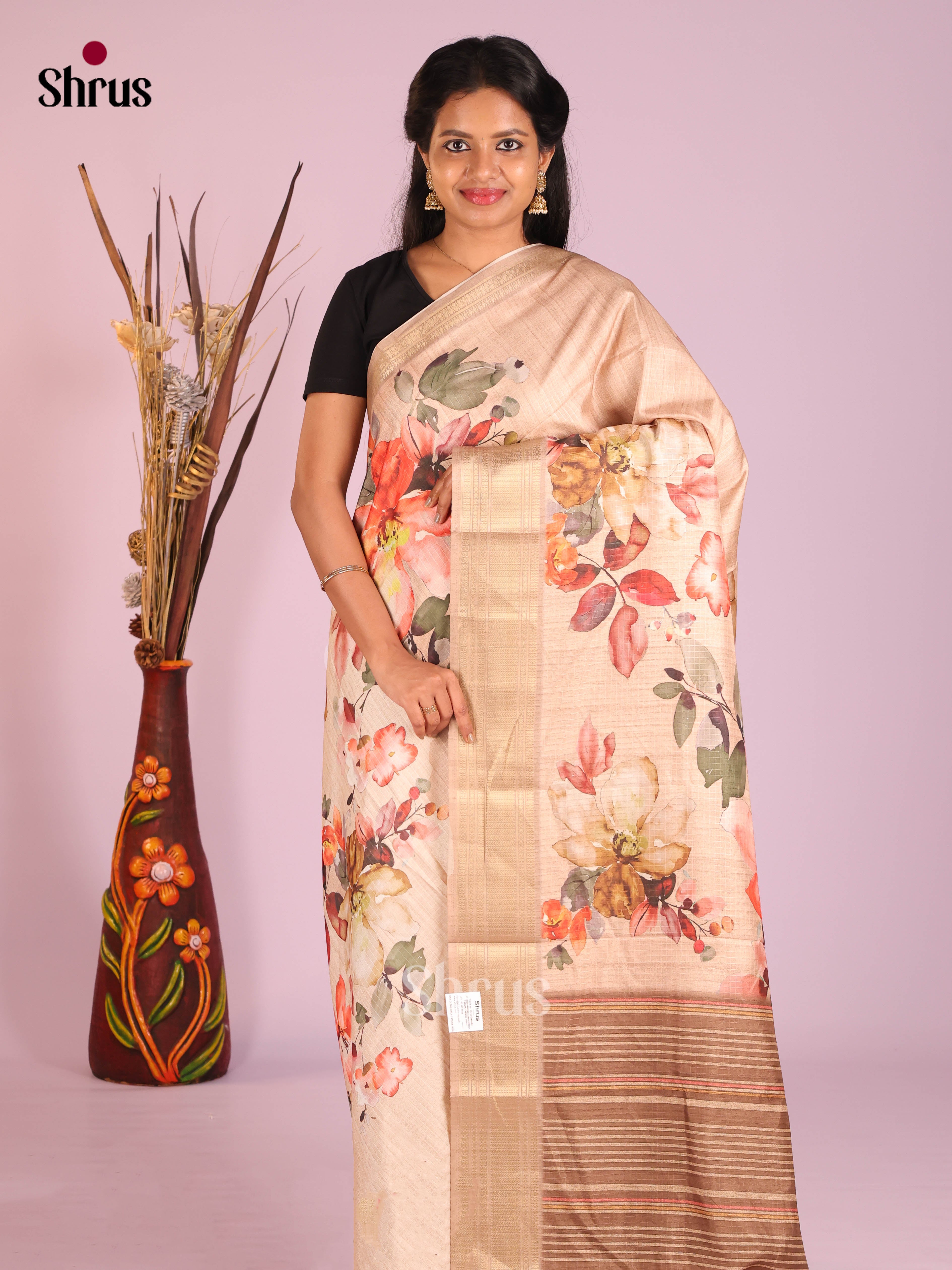 DIS09346 - Semi Dola silk Saree - Shop on Shrus.com