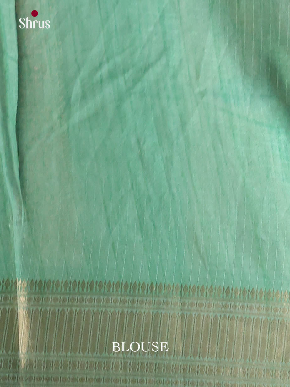 DIS09348 - Semi Dola silk Saree