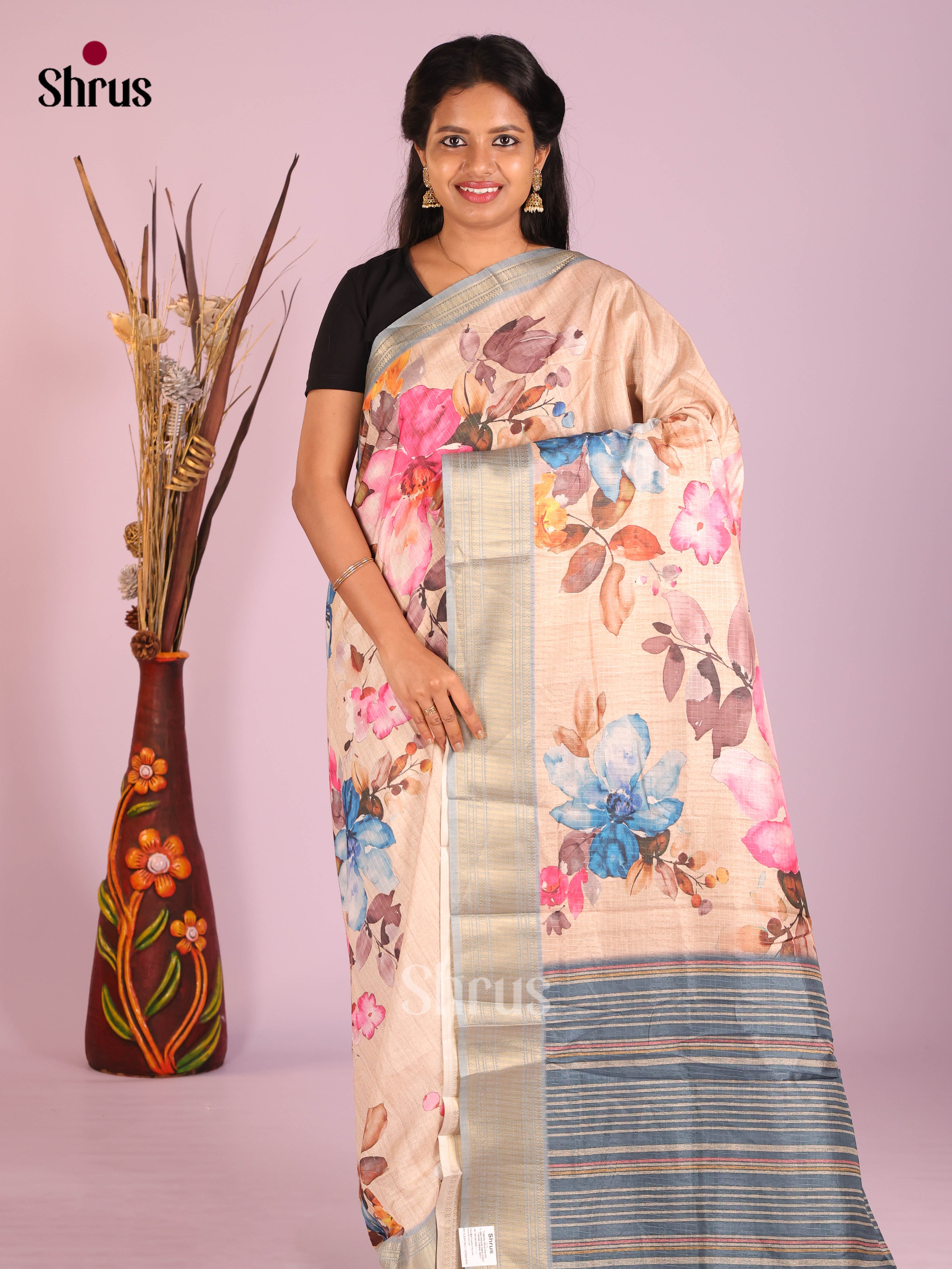 DIS09374 - Semi Dola silk Saree - Shop on Shrus.com