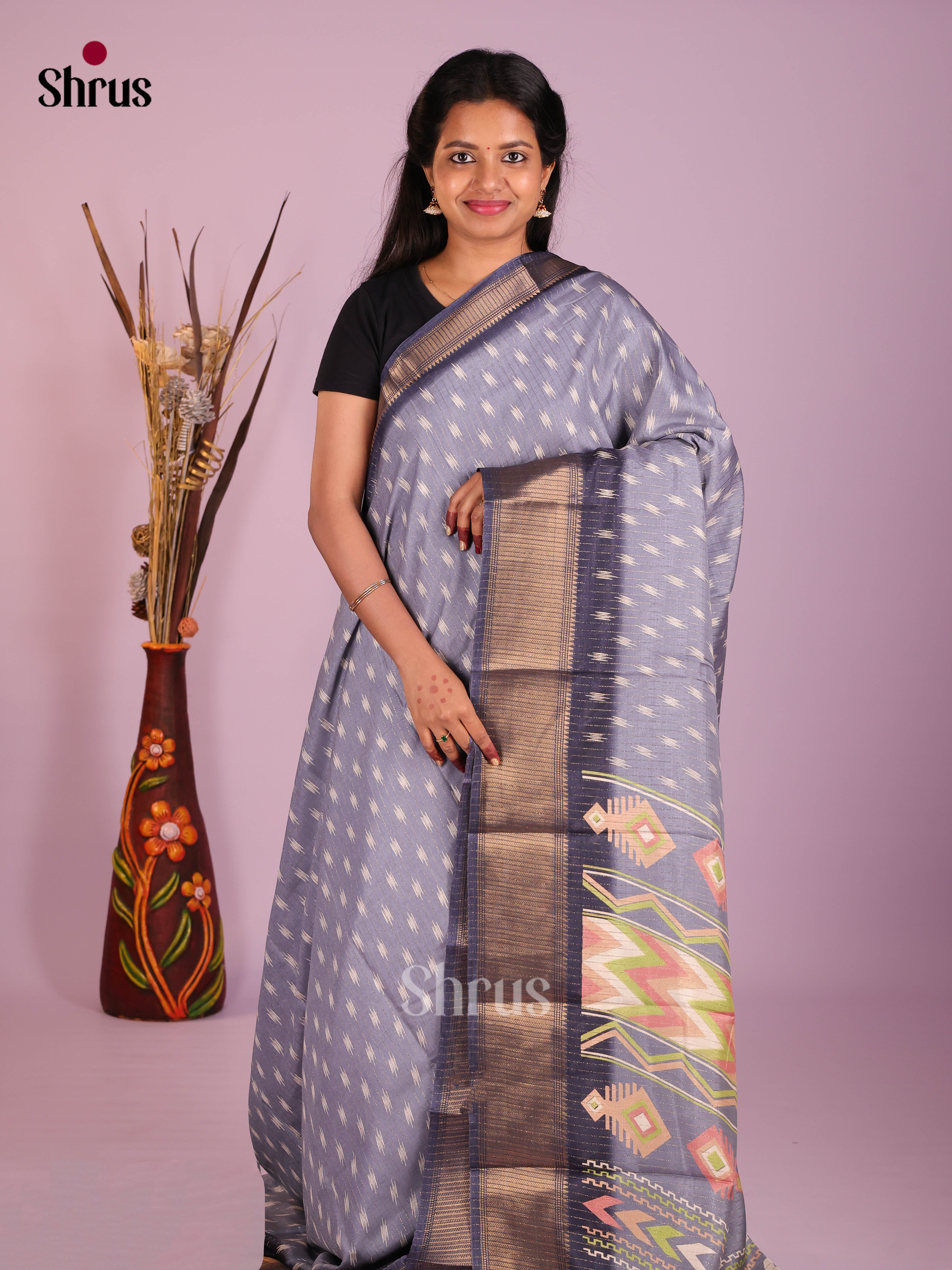 Grey- Semi Crepe Saree - Shop on Shrus.com