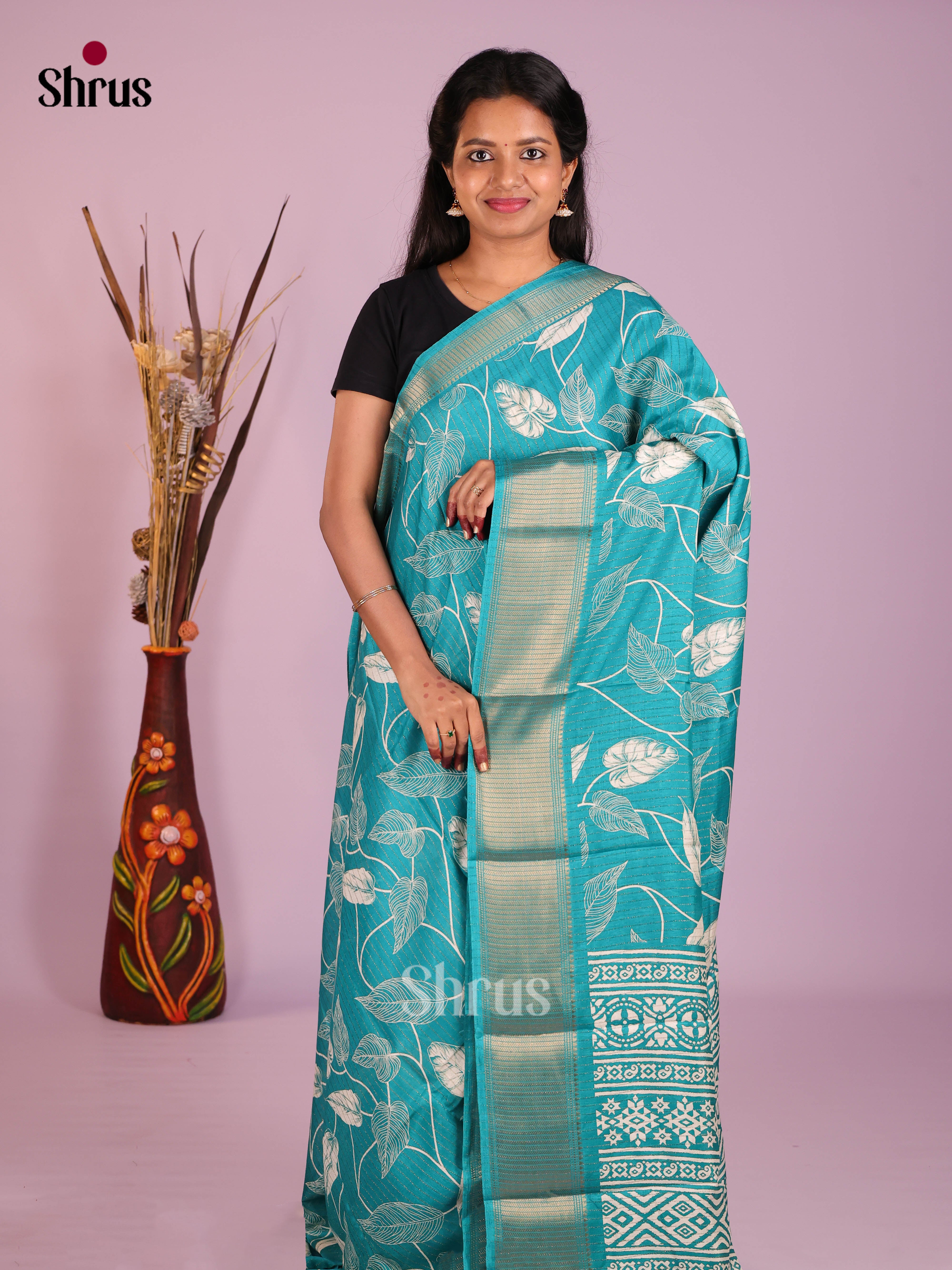 DIS09818 - Semi Crepe Saree - Shop on Shrus.com