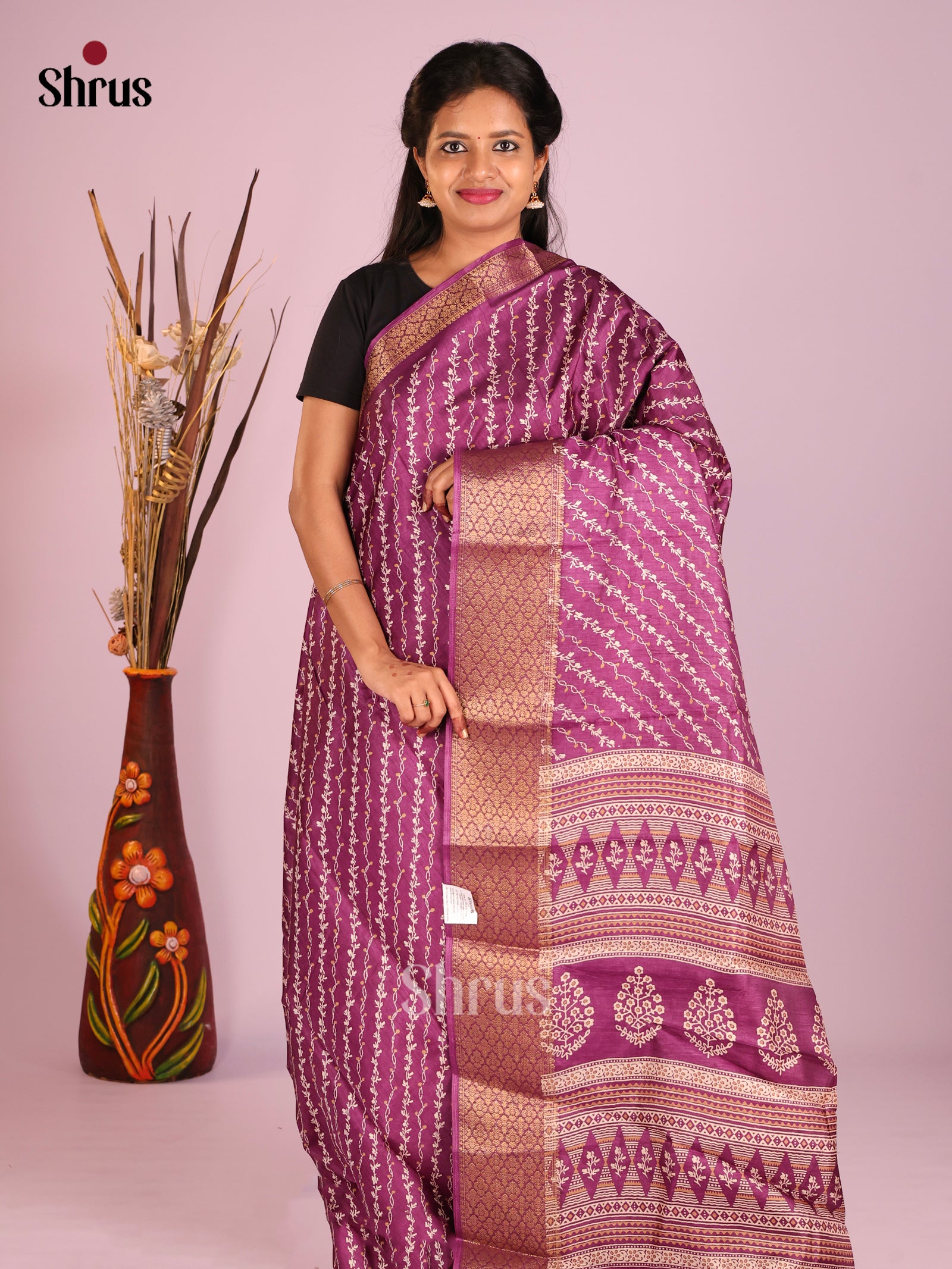 DIS10273 - Semi Crepe Saree - Shop on Shrus.com