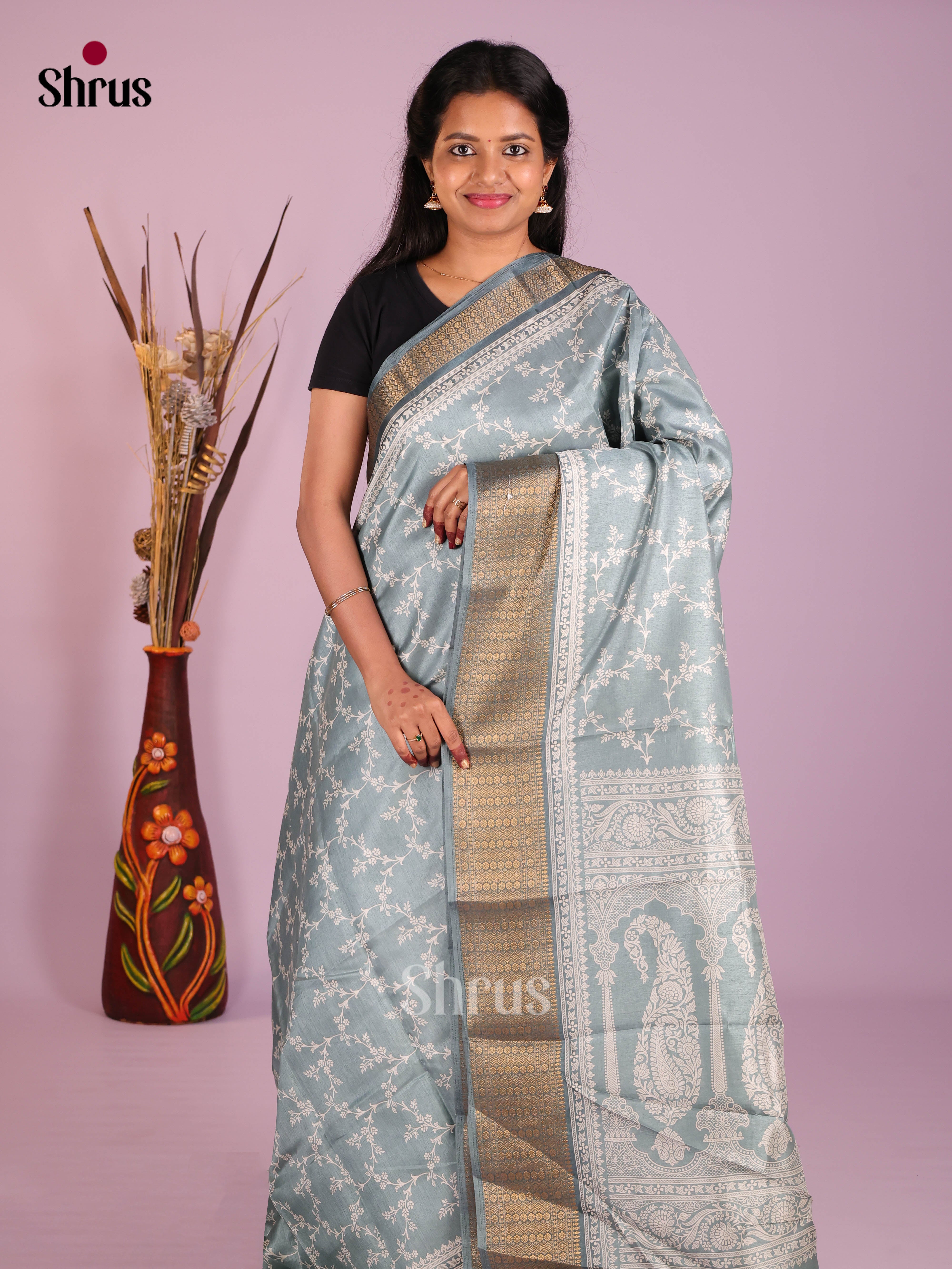 DIS10307 - Semi Crepe Saree - Shop on Shrus.com