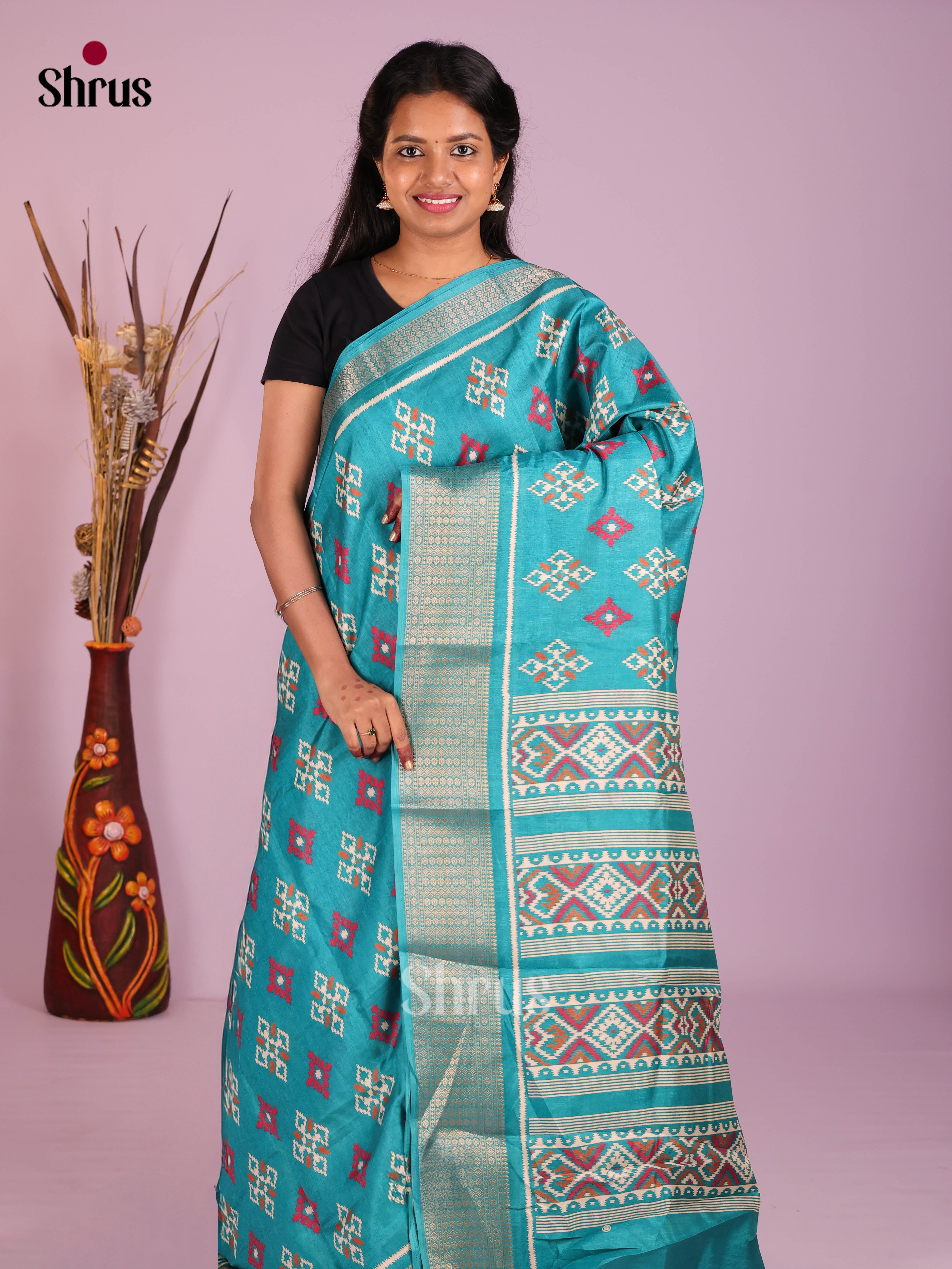 DIS10313 - Semi Crepe Saree - Shop on Shrus.com