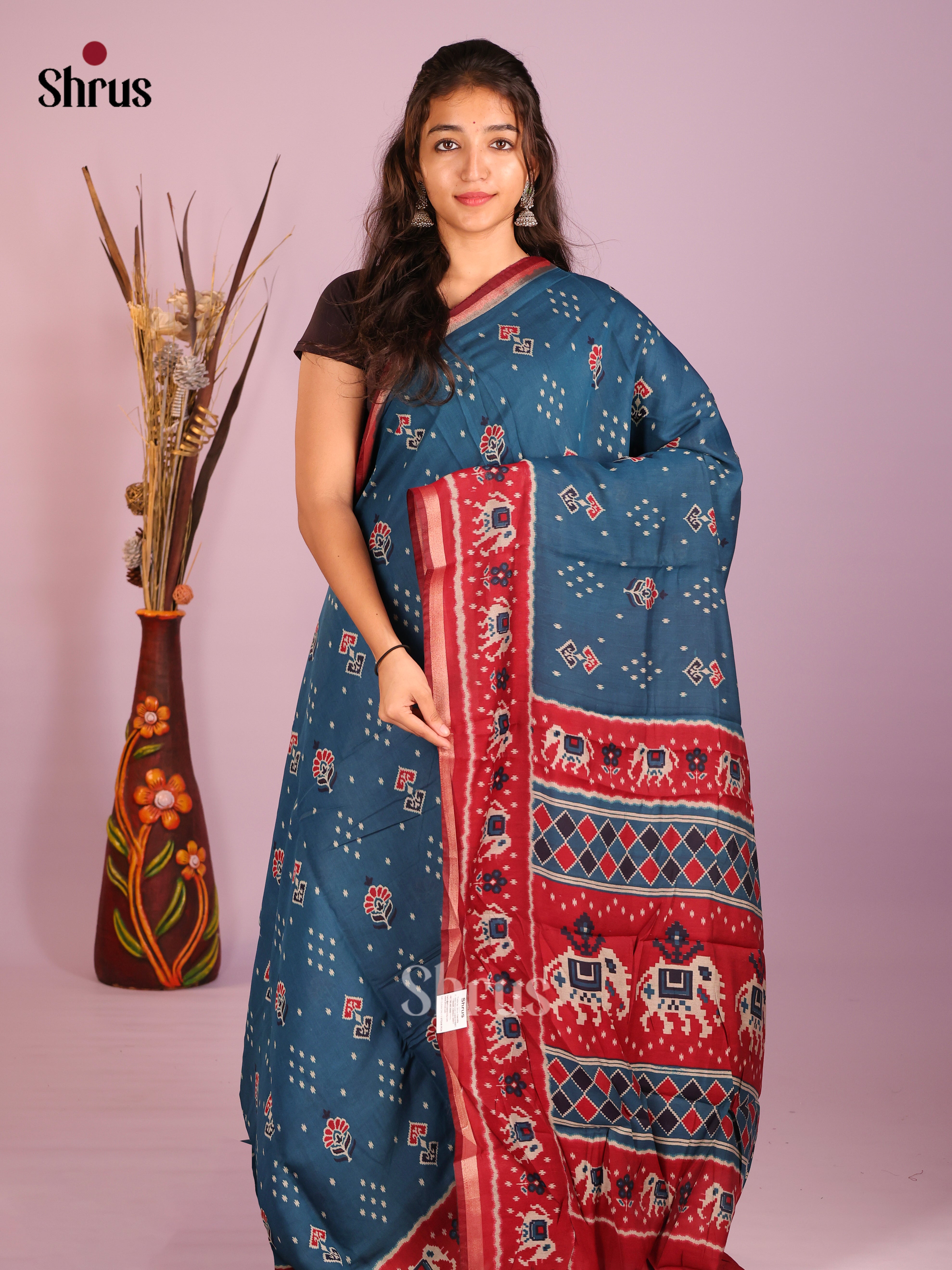 Blue & Red - Art Modal Saree