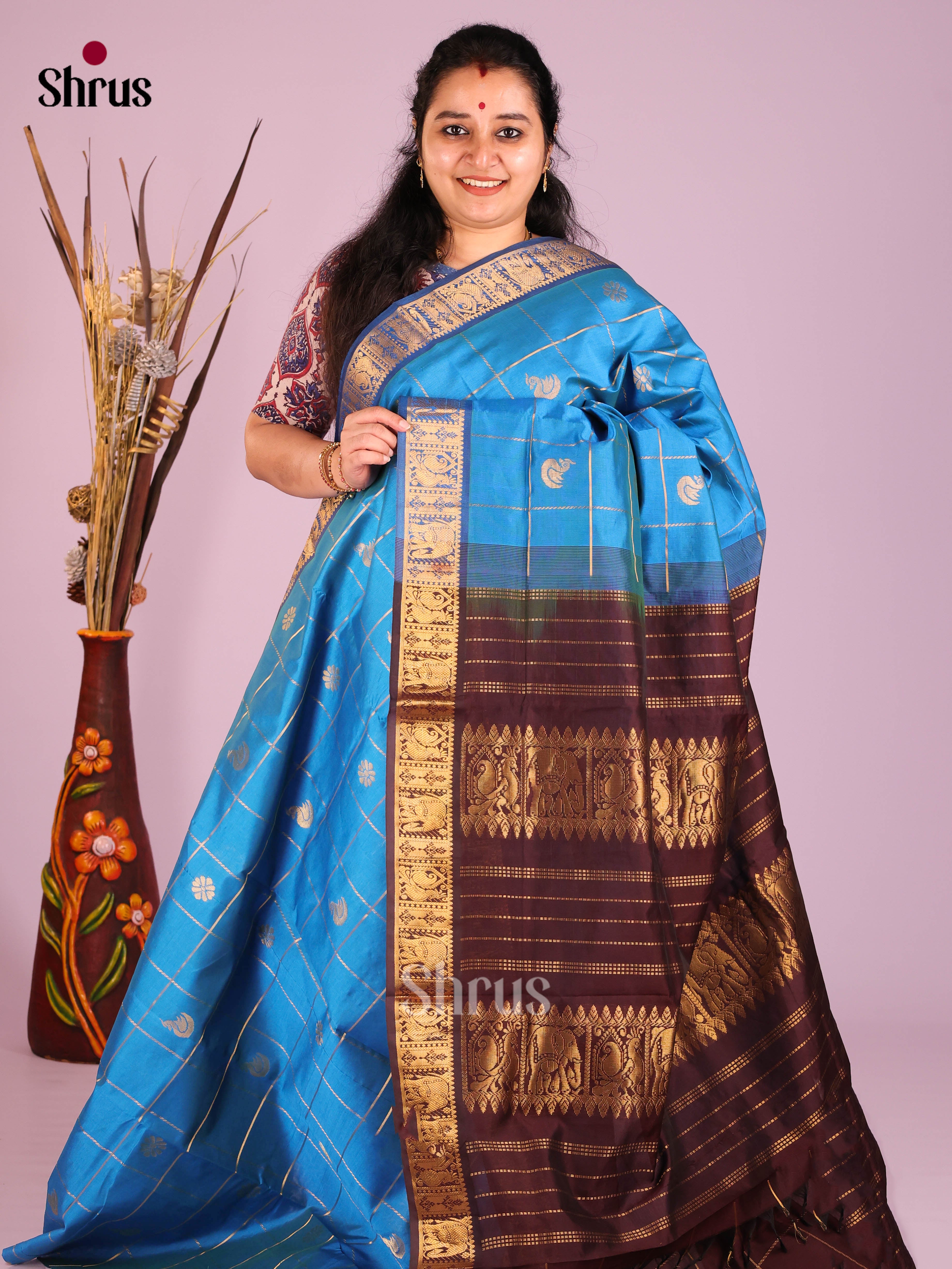 DIS10508 - Silkcotton-halfpure Saree - Shop on Shrus.com