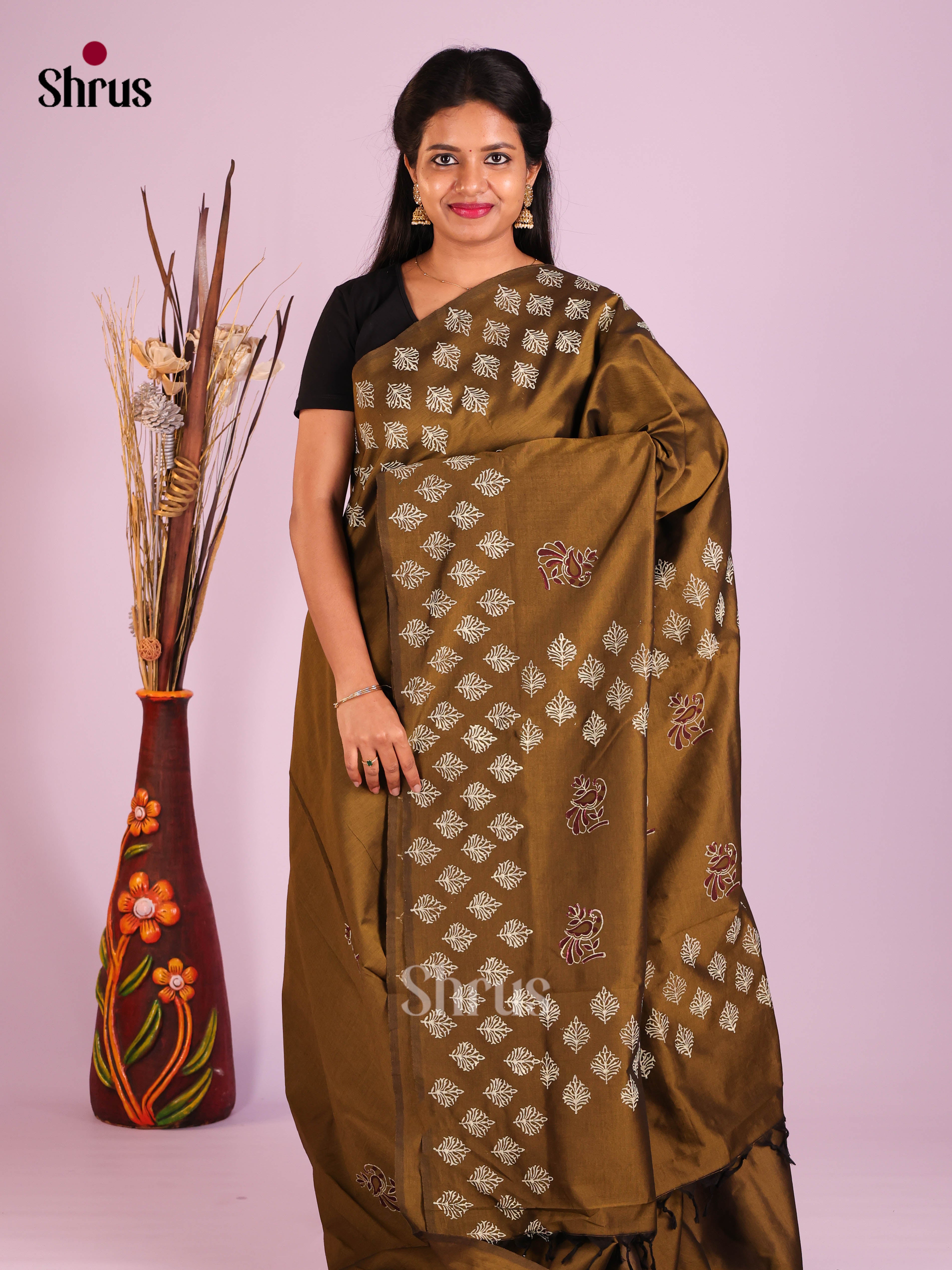 DIS10679 - Semi Silkcotton print Saree - Shop on Shrus.com