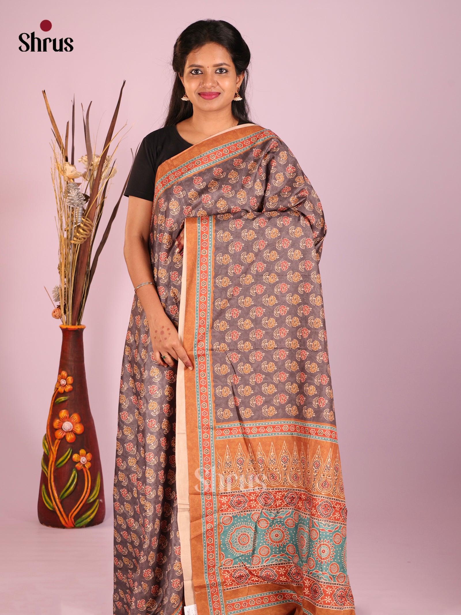 Grey & Brown- Semi Crepe Saree - Shop on Shrus.com