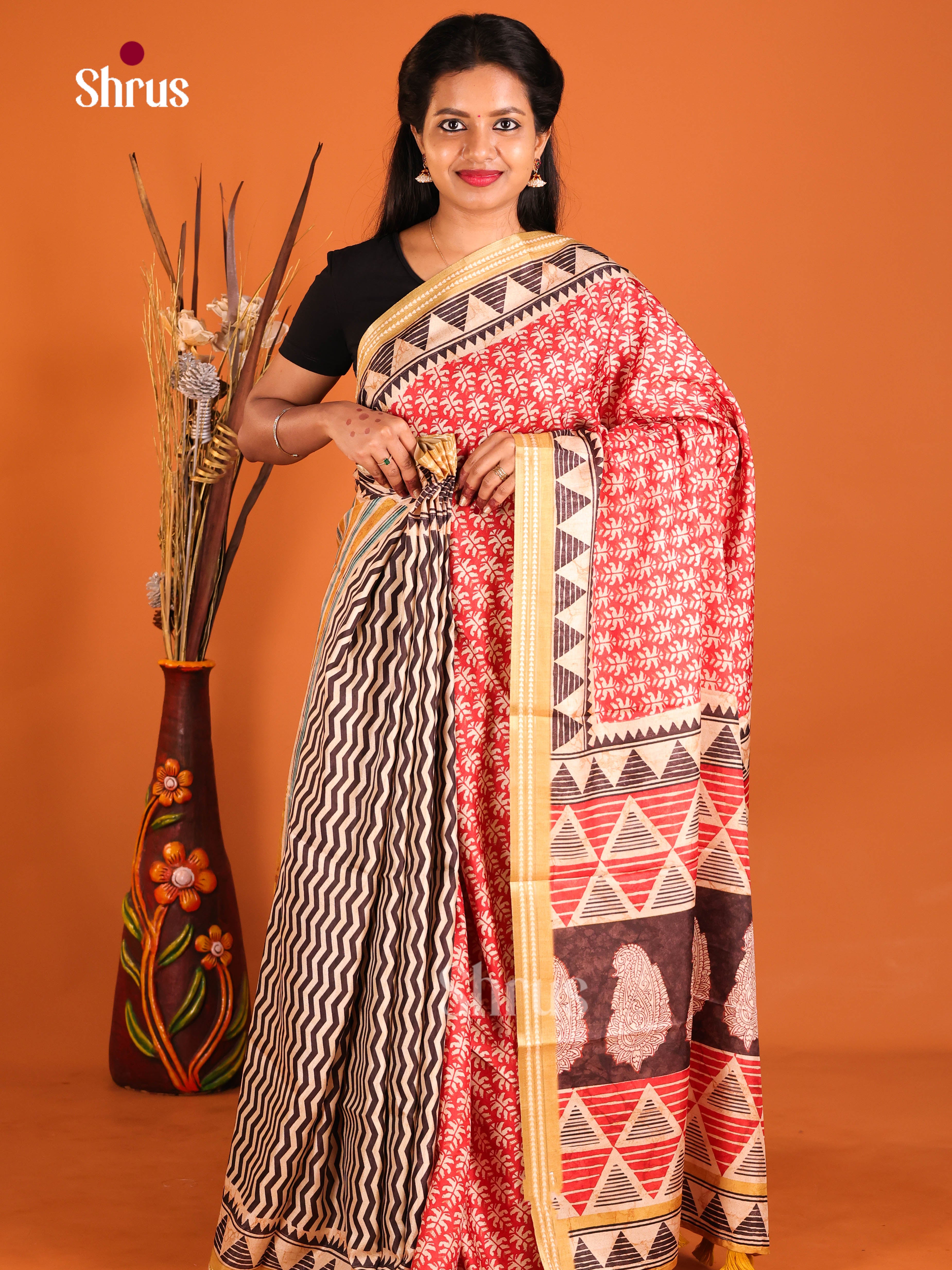 Cream & Red - Semi matka Saree