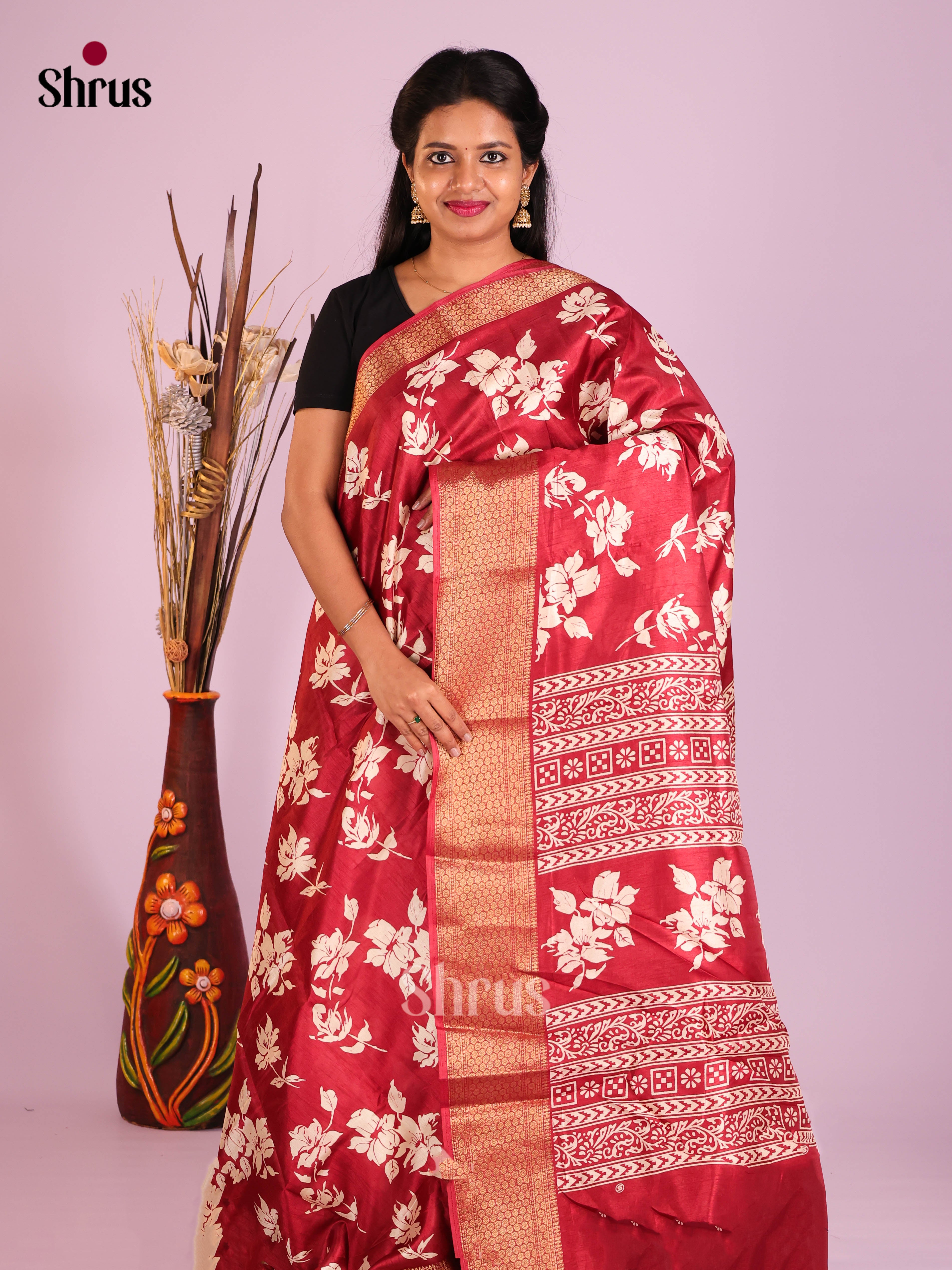 Red - Semi Crepe Saree