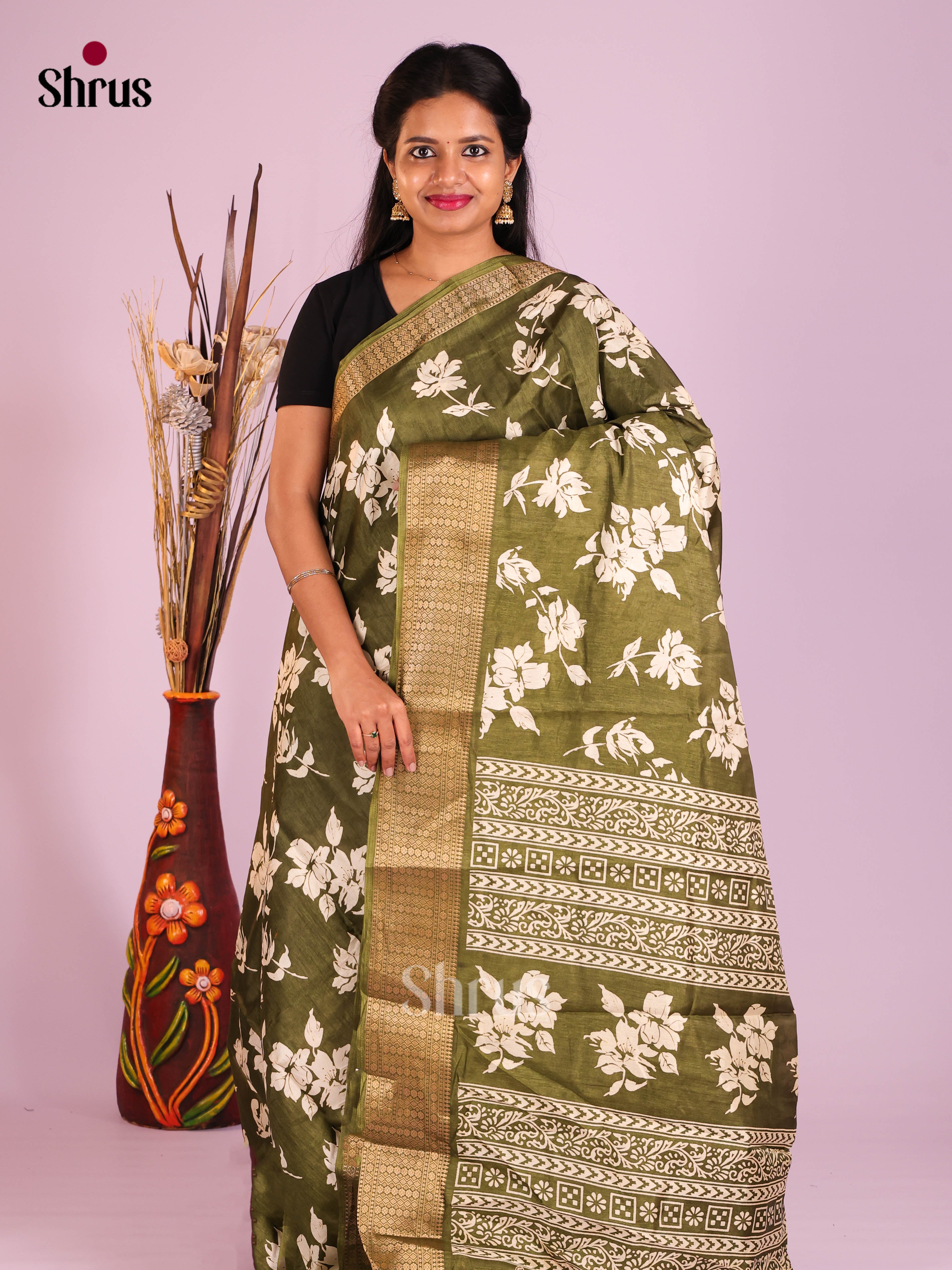 Green - Semi Crepe Saree - Shop on Shrus.com