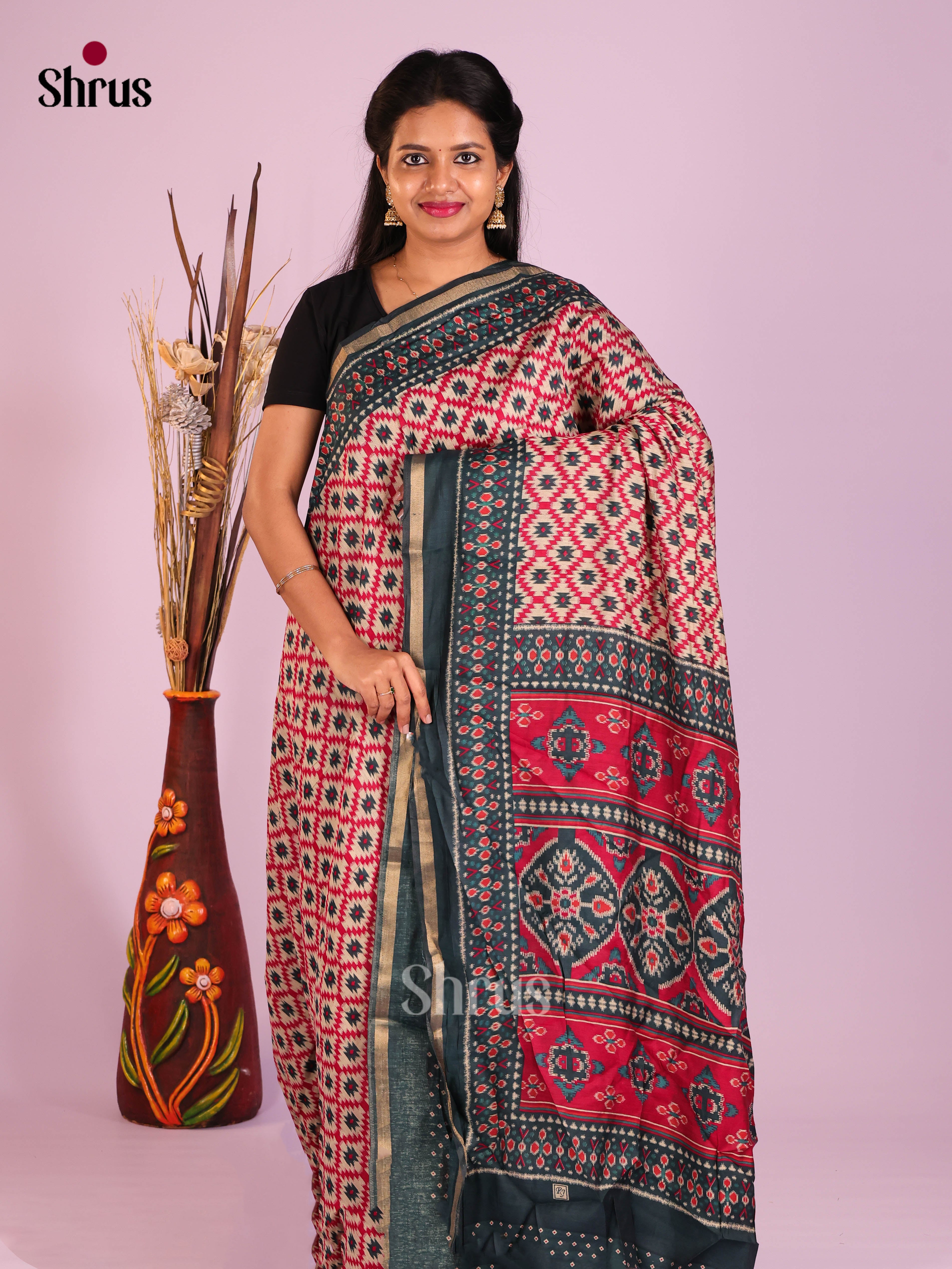 Cream & Green- Art Modal Saree