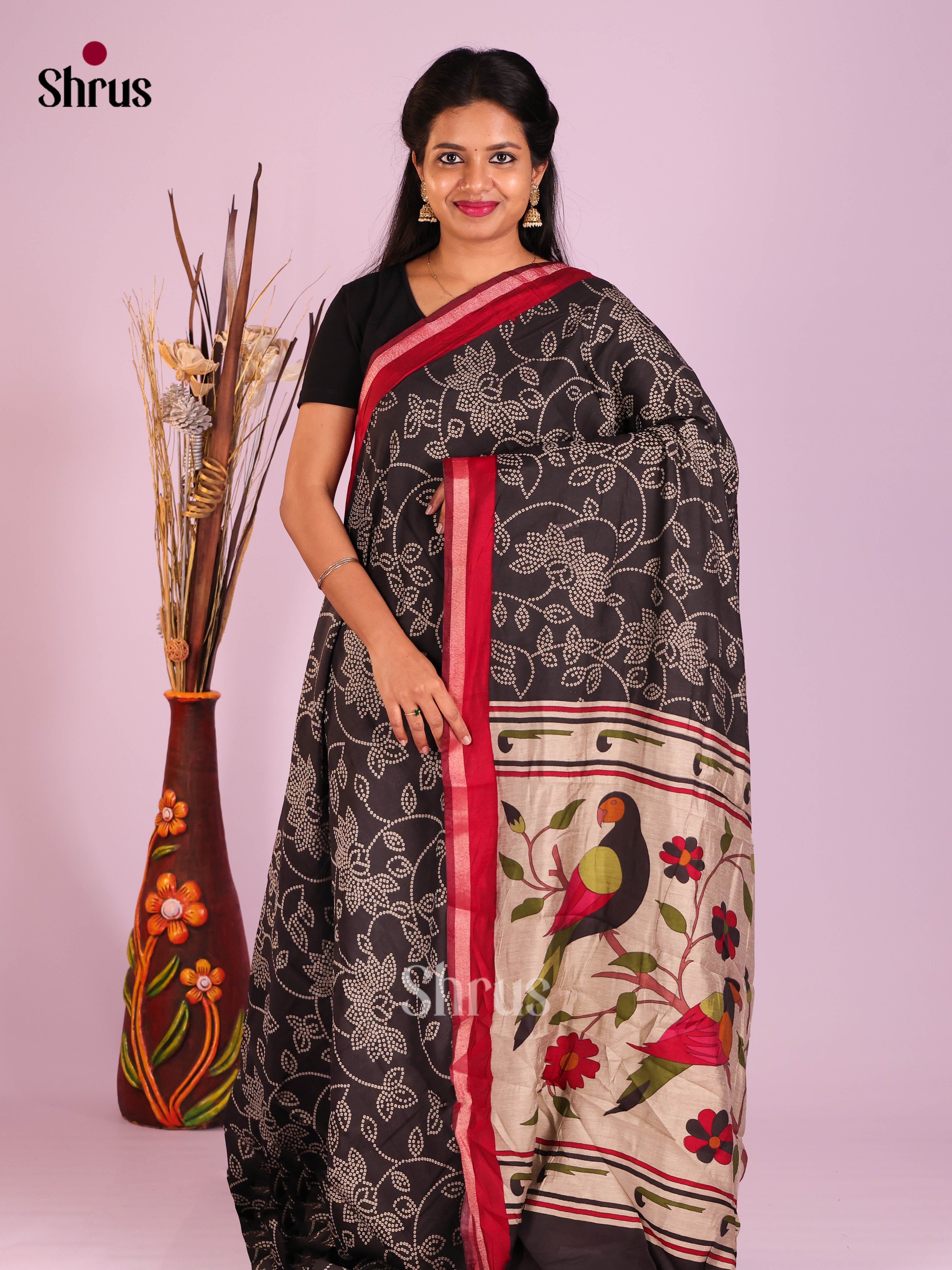 Black & Red - Art Modal Saree