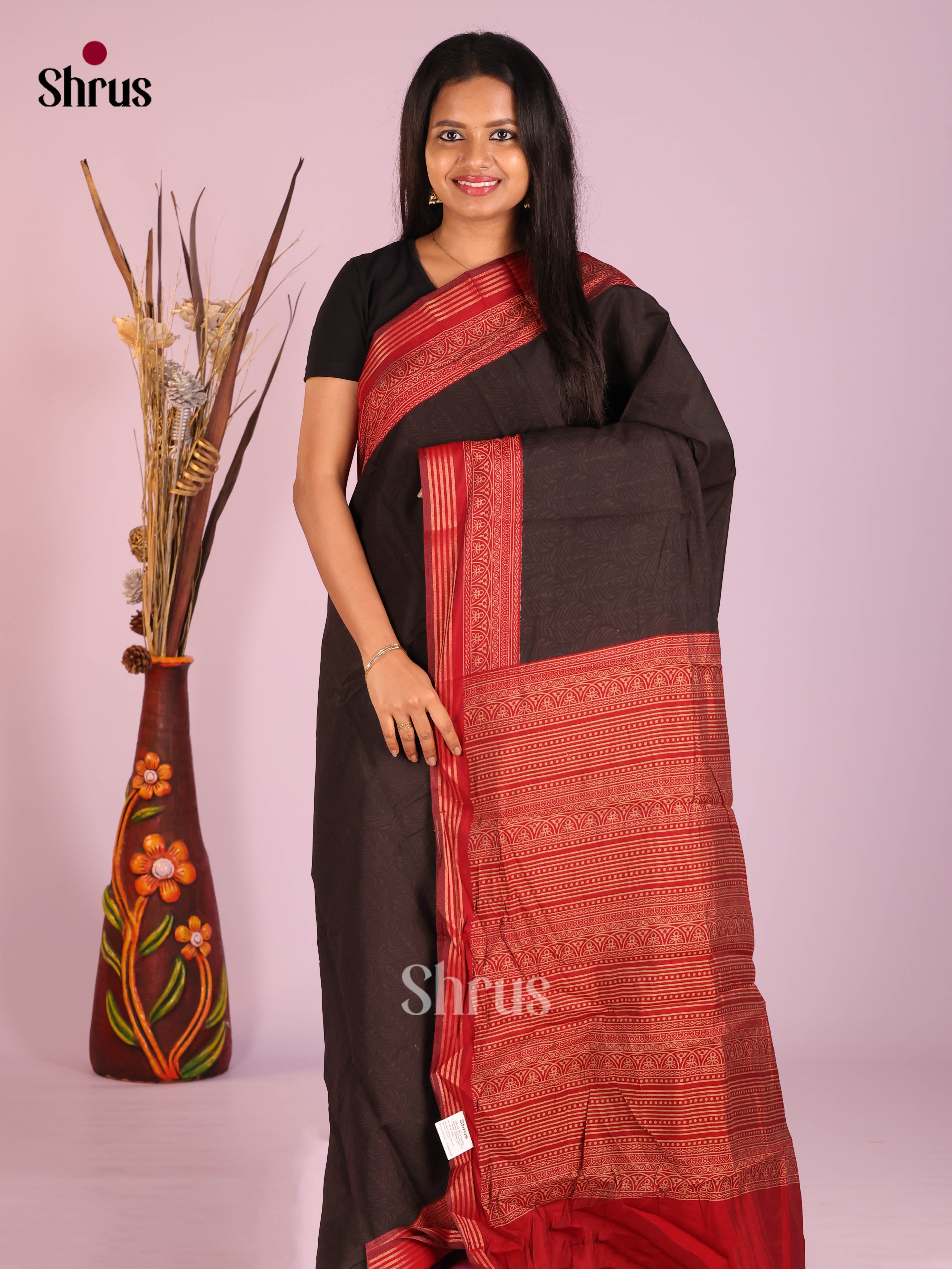 Black & Red - Art Modal Saree