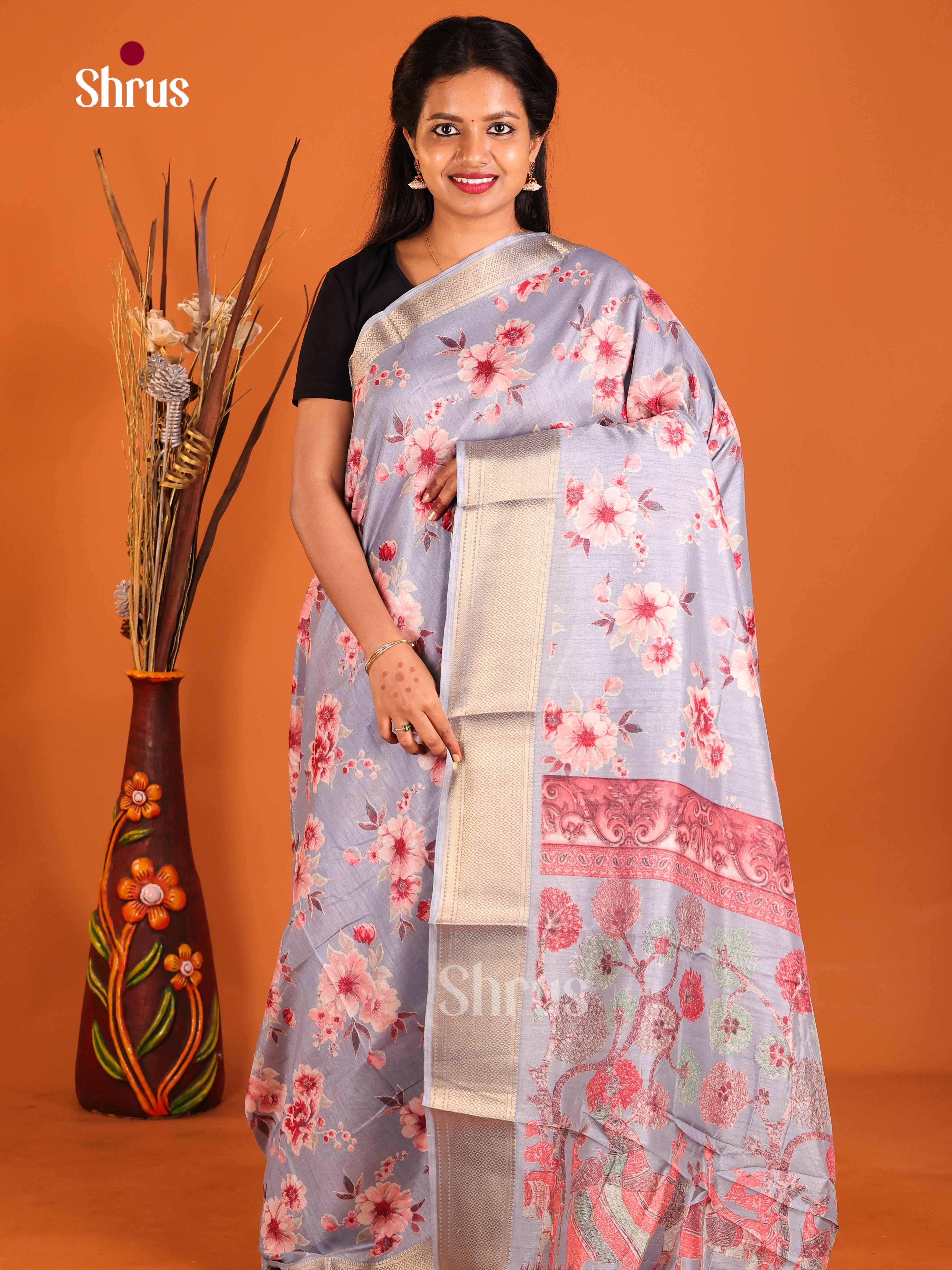 Grey- Semi Crepe Saree - Shop on Shrus.com