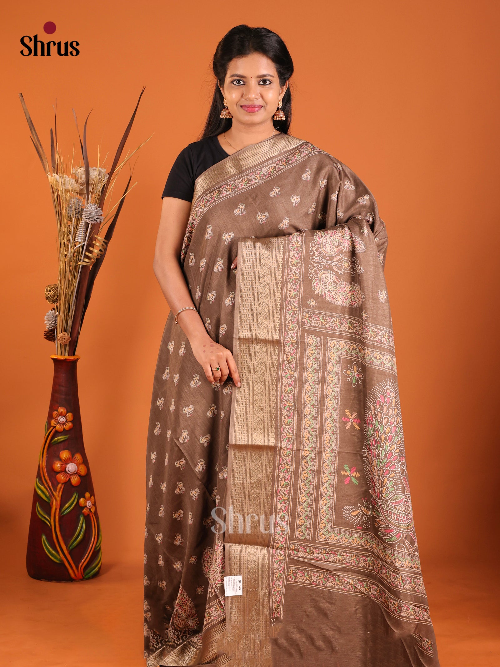 DIS12207 - Semi Crepe Saree - Shop on Shrus.com