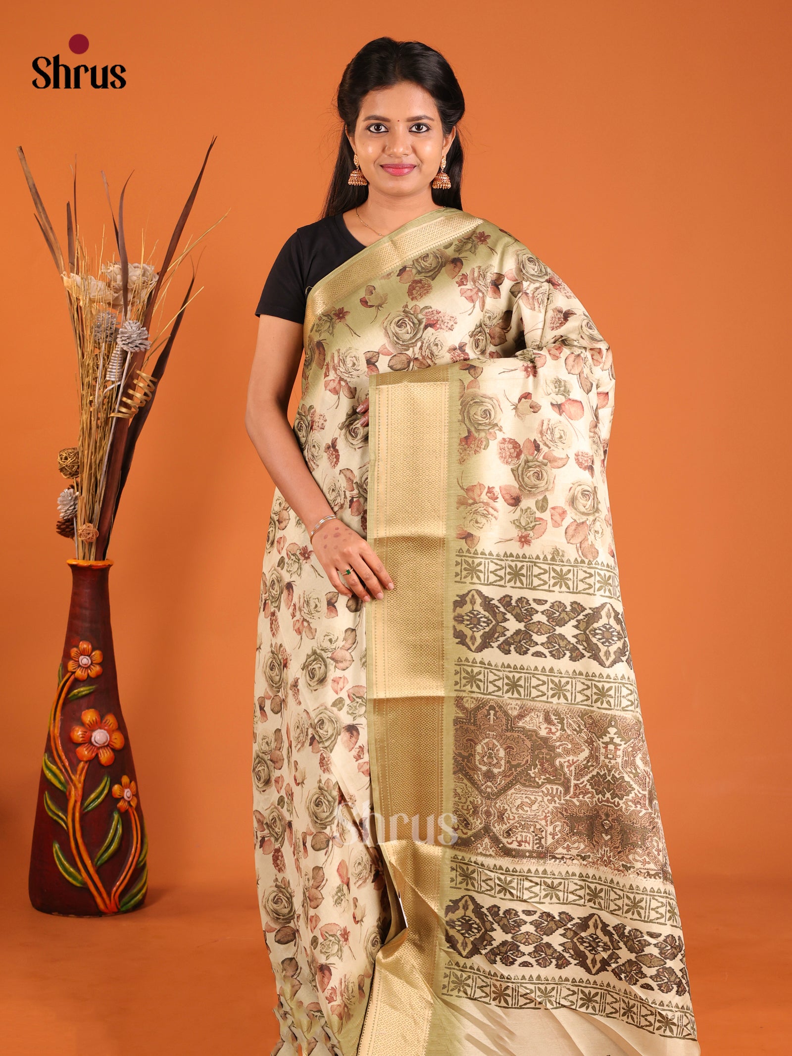 DIS12209 - Semi Crepe Saree - Shop on Shrus.com