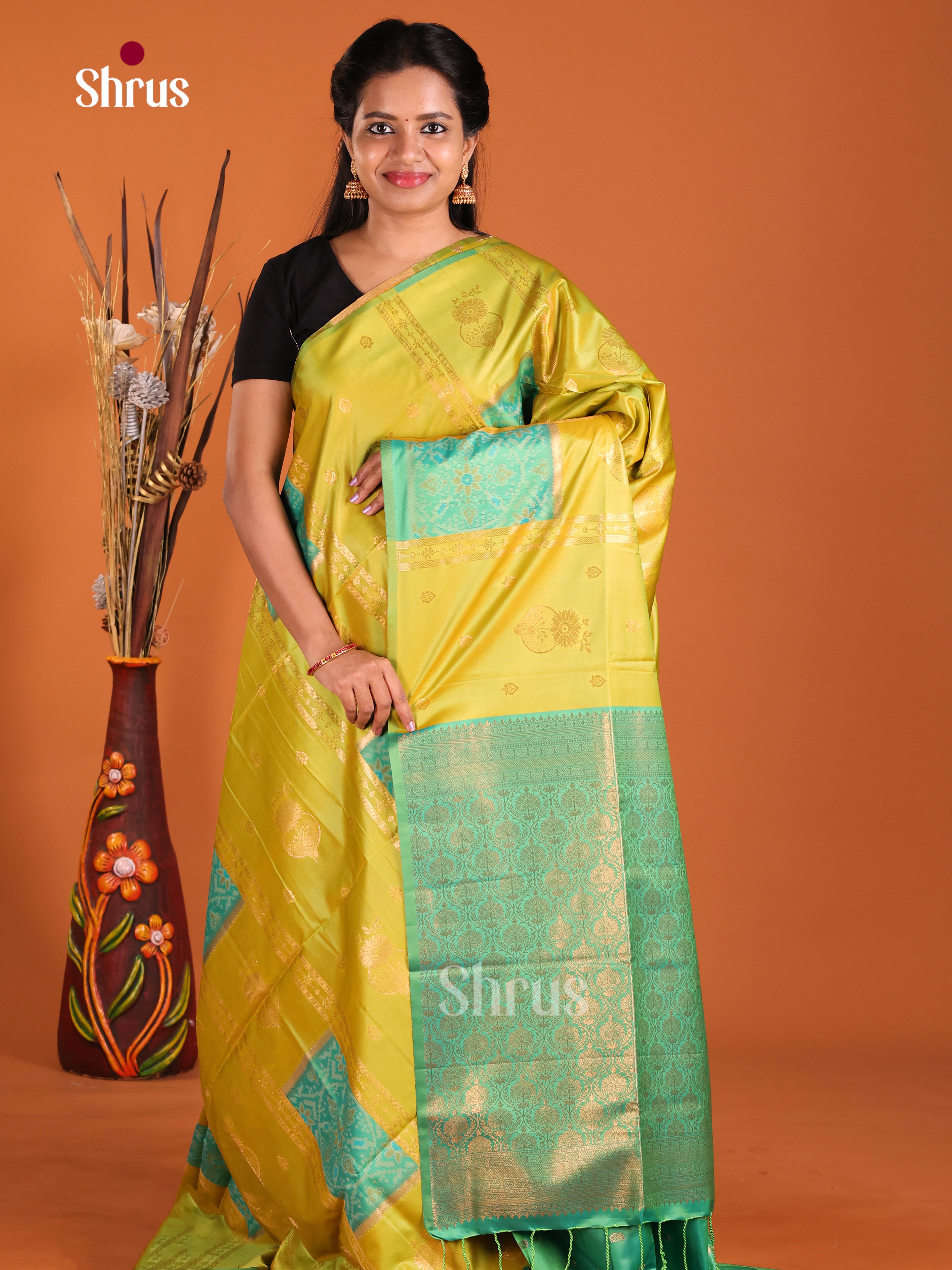 DIS13108 - Semi Softsilk Saree