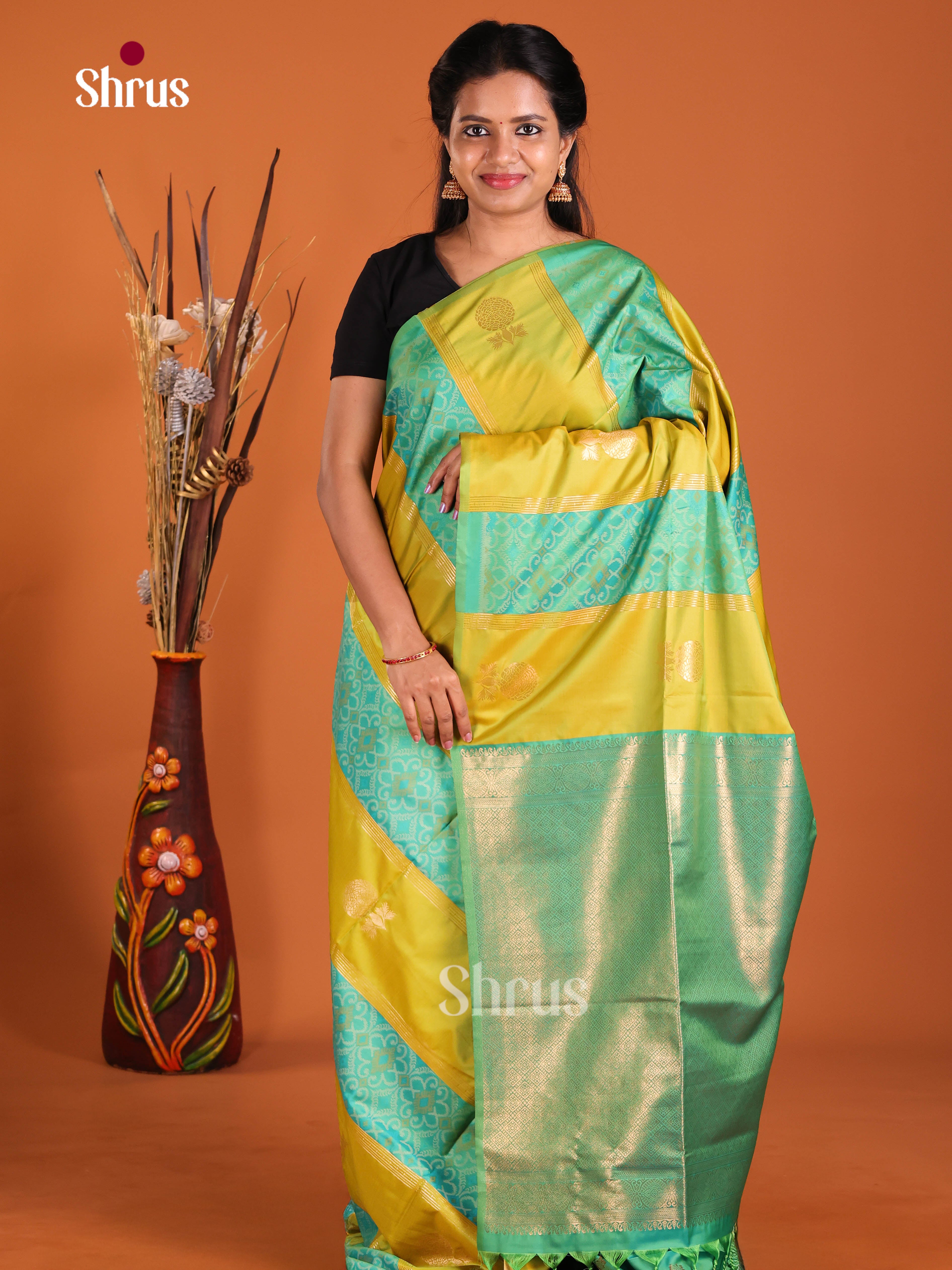 DIS13121 - Semi Softsilk Saree